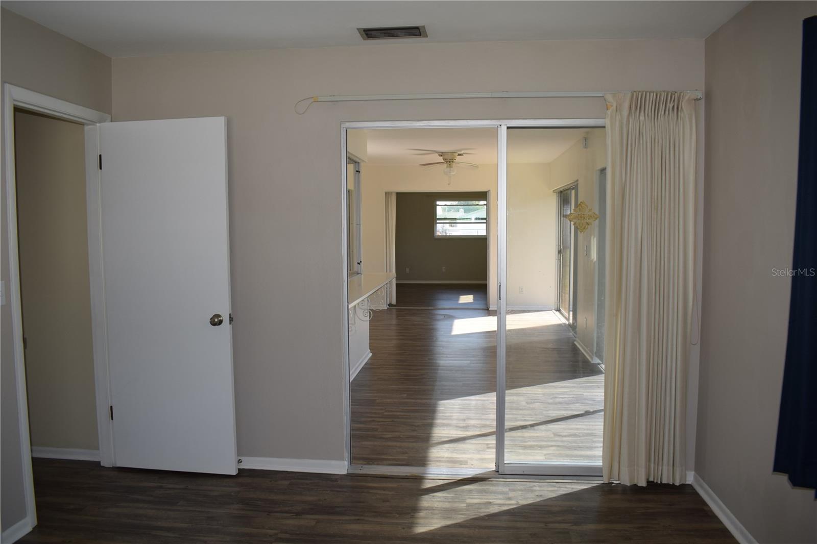 Image 19 of 42 For 2608 Oneida Road