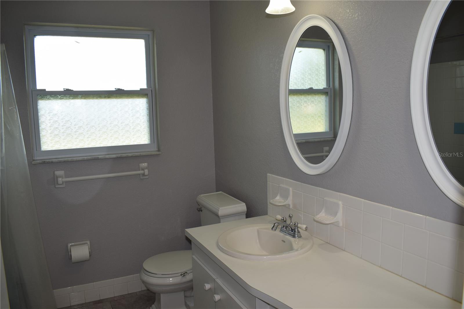 Image 30 of 42 For 2608 Oneida Road