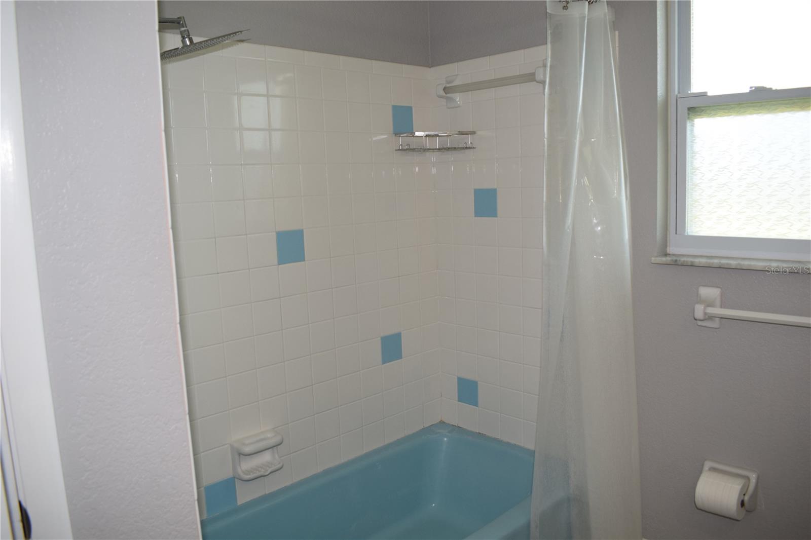 Image 31 of 42 For 2608 Oneida Road