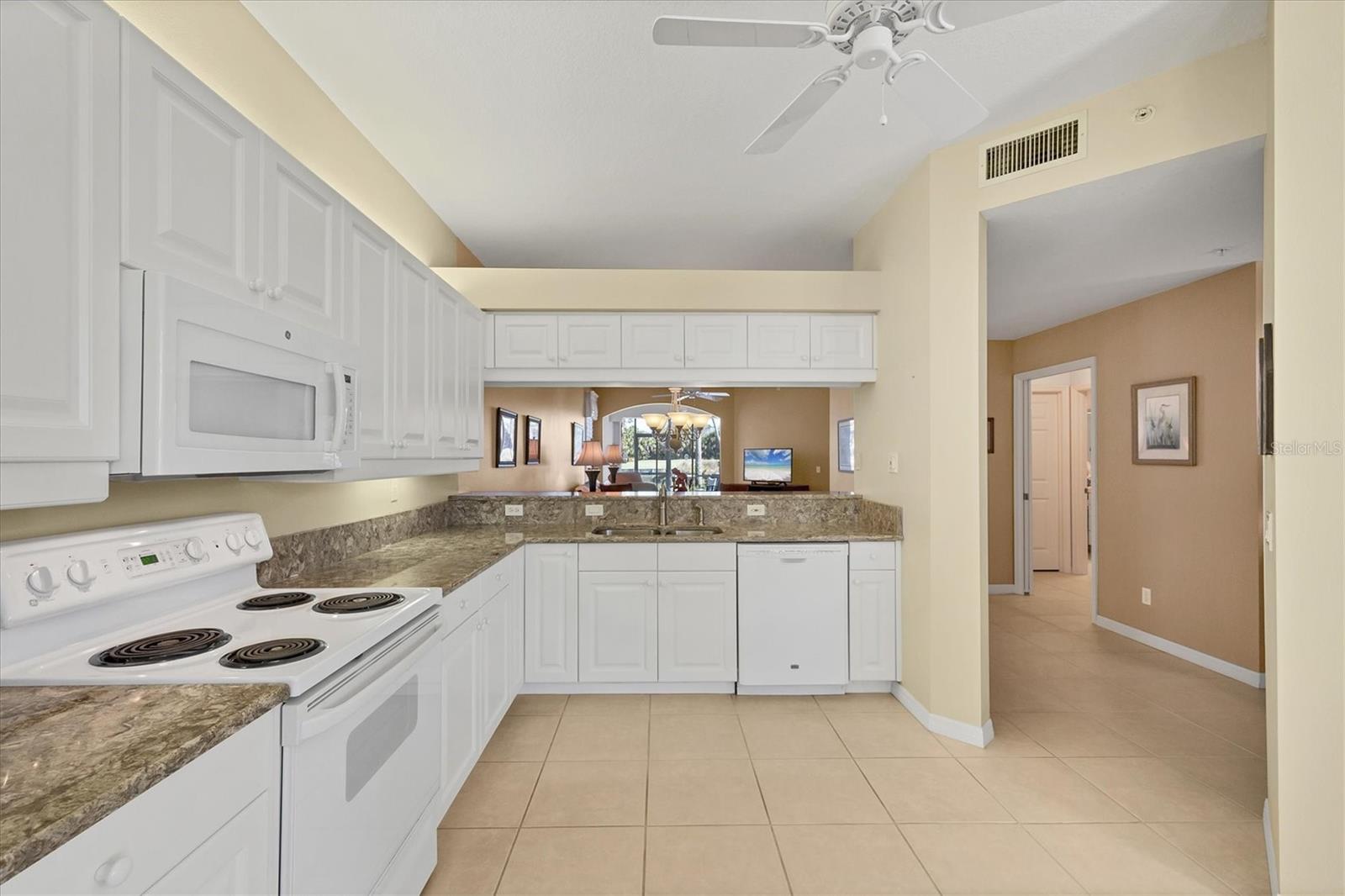 Image 14 of 69 For 107 Woodbridge Drive 102