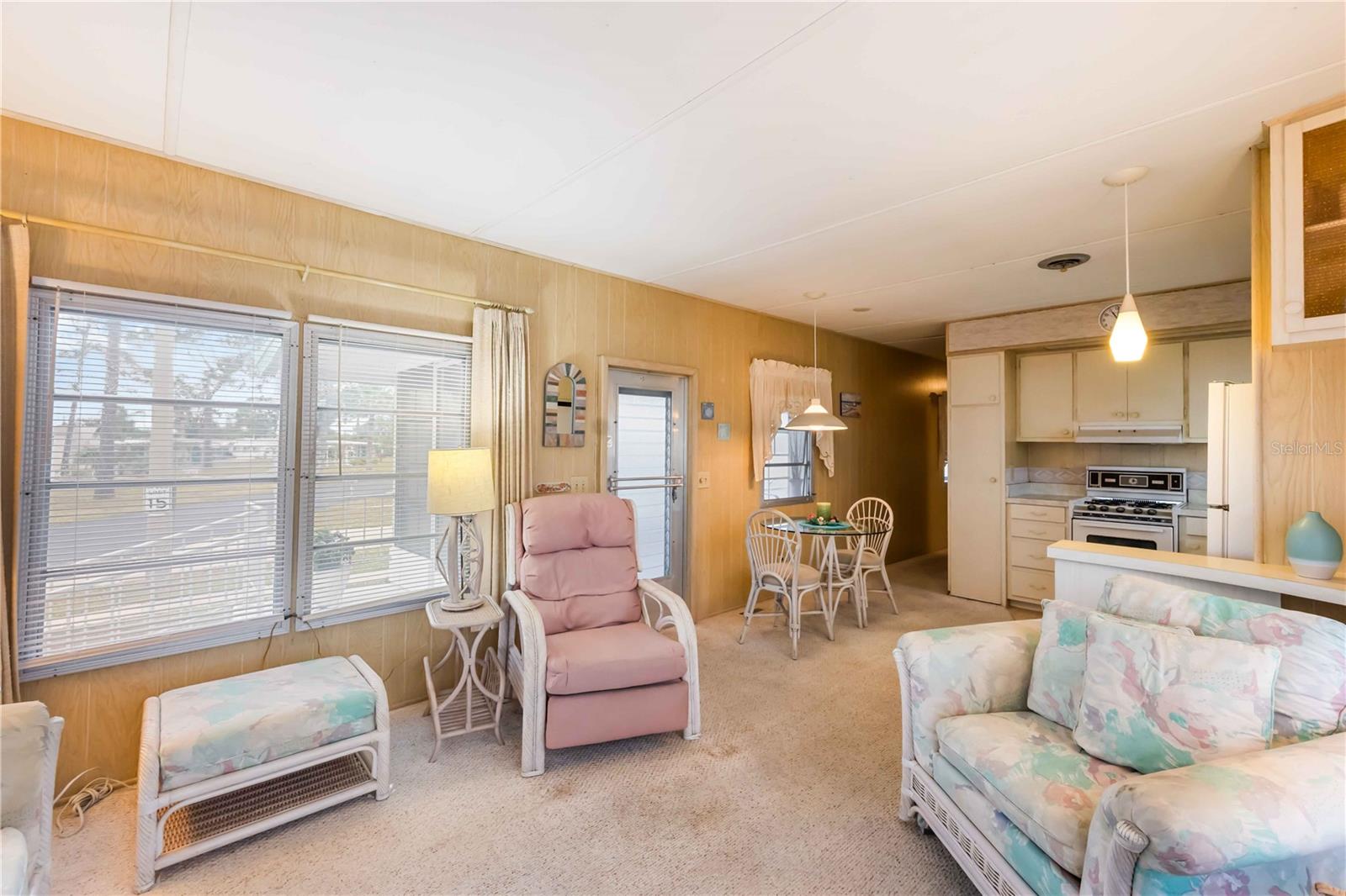 Image 10 of 48 For 239 Inner Drive E