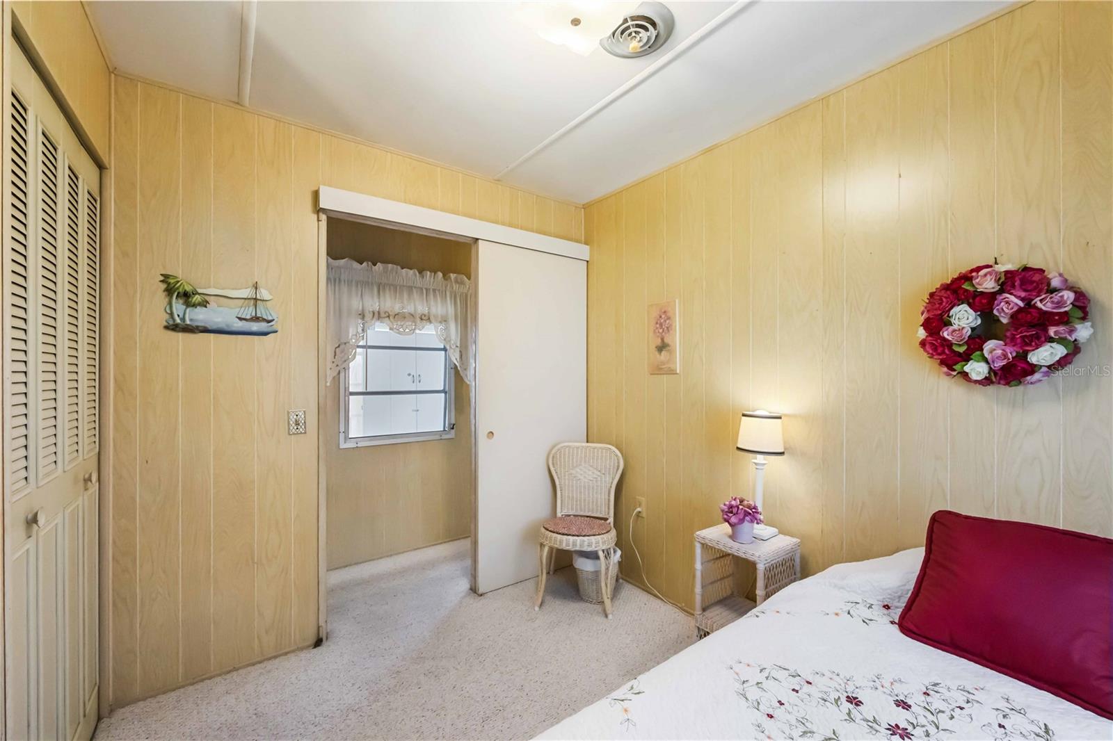 Image 27 of 48 For 239 Inner Drive E