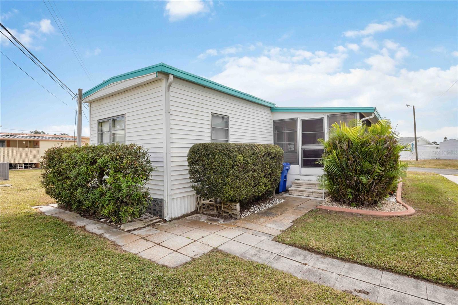 Image 34 of 48 For 239 Inner Drive E