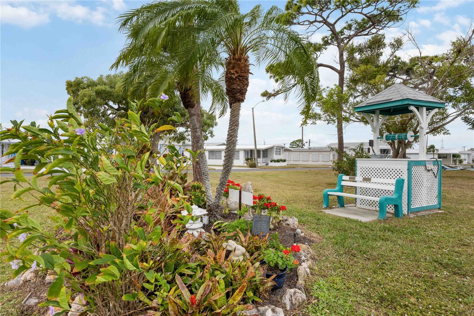 Image 37 of 48 For 239 Inner Drive E