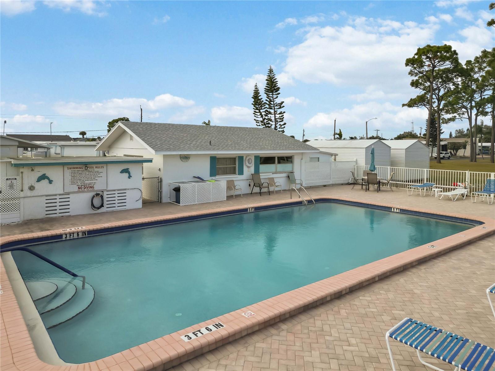 Image 38 of 48 For 239 Inner Drive E