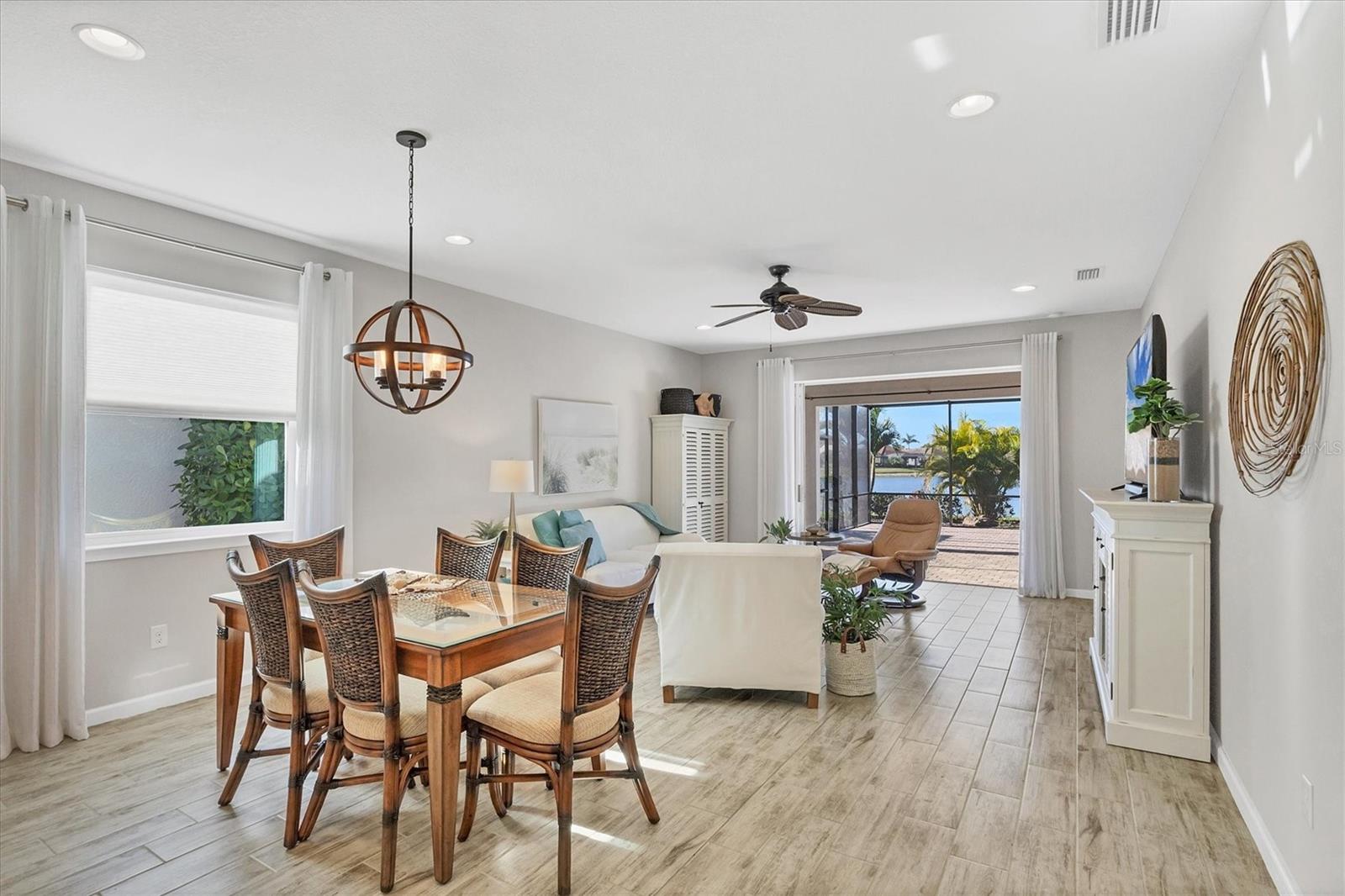 Image 15 of 95 For 11516 Renaissance Boulevard