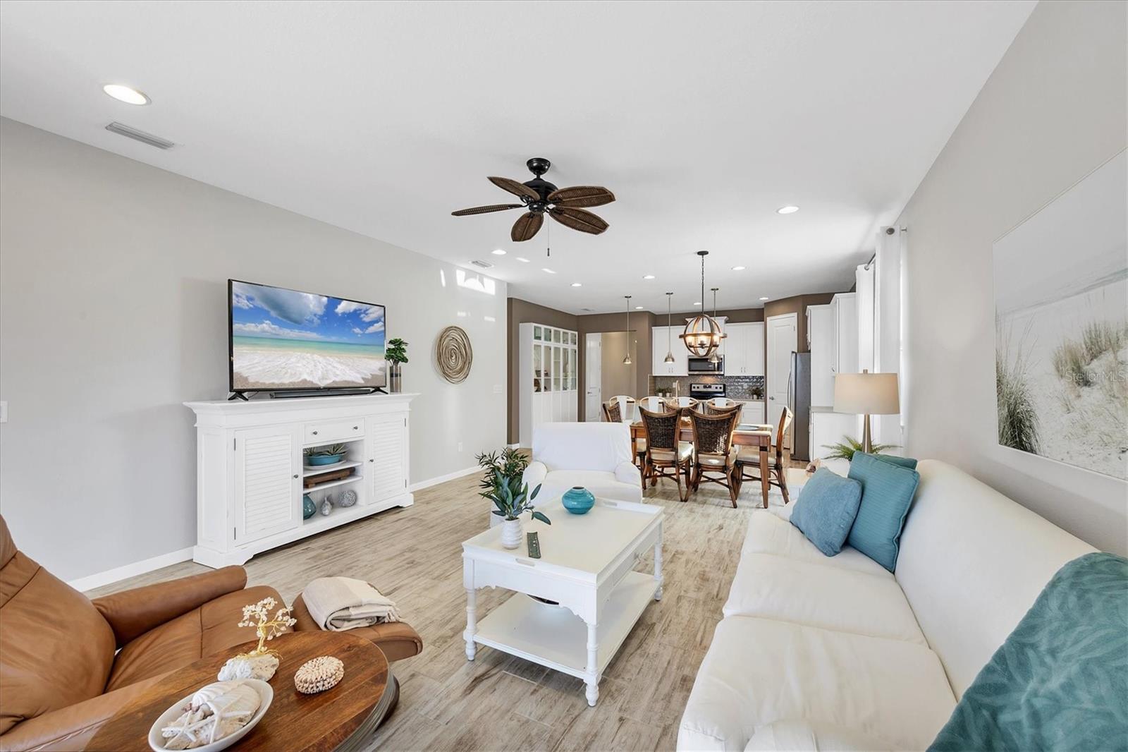 Image 17 of 95 For 11516 Renaissance Boulevard