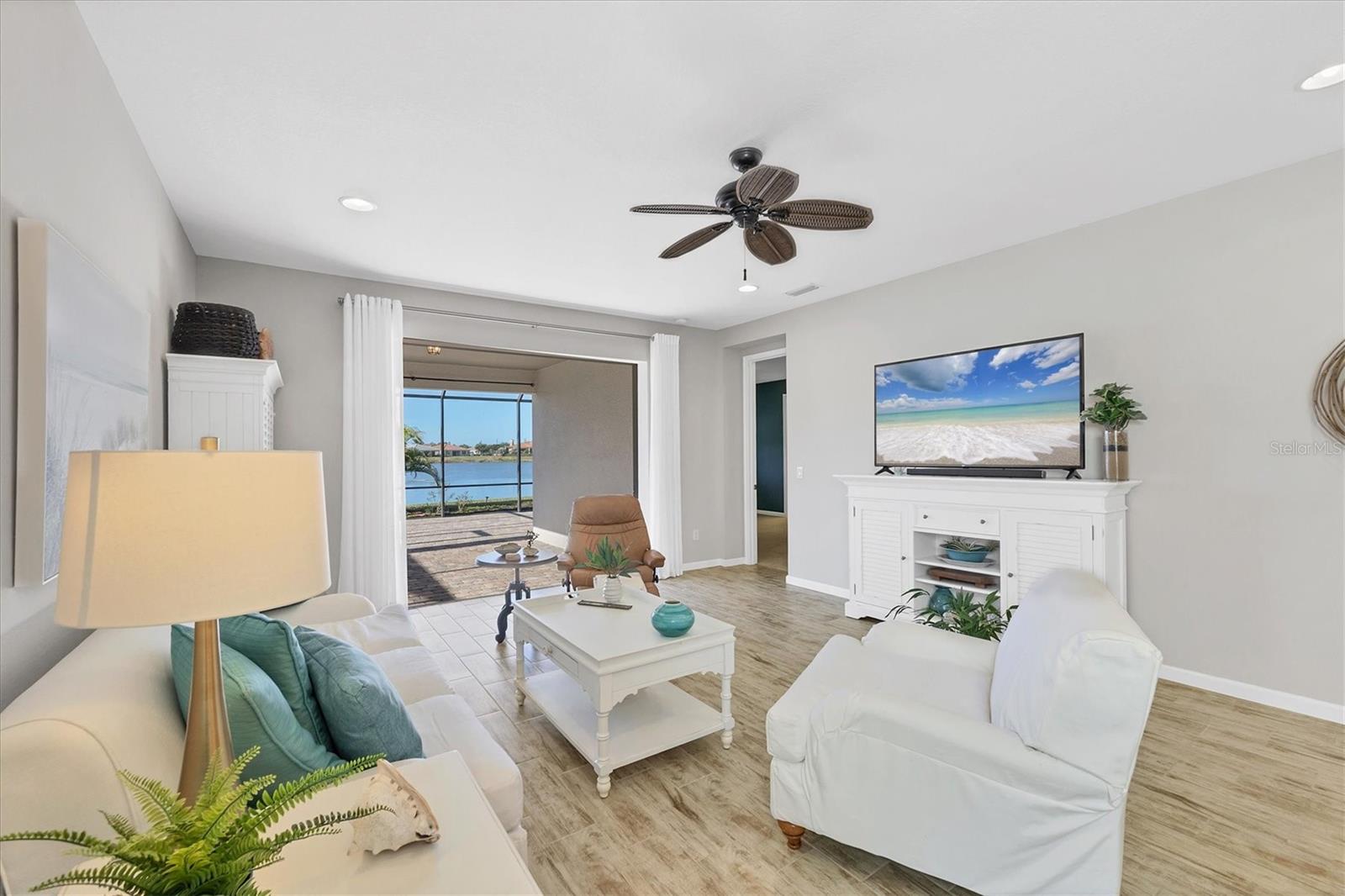 Image 18 of 95 For 11516 Renaissance Boulevard