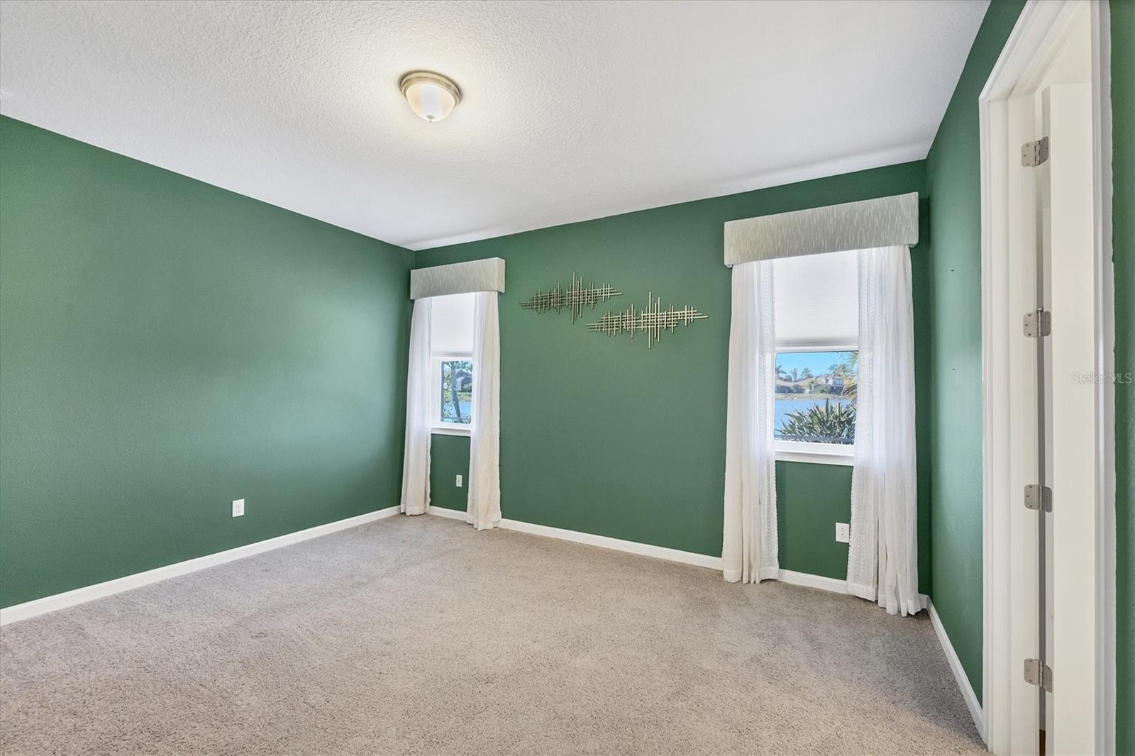 Image 22 of 95 For 11516 Renaissance Boulevard