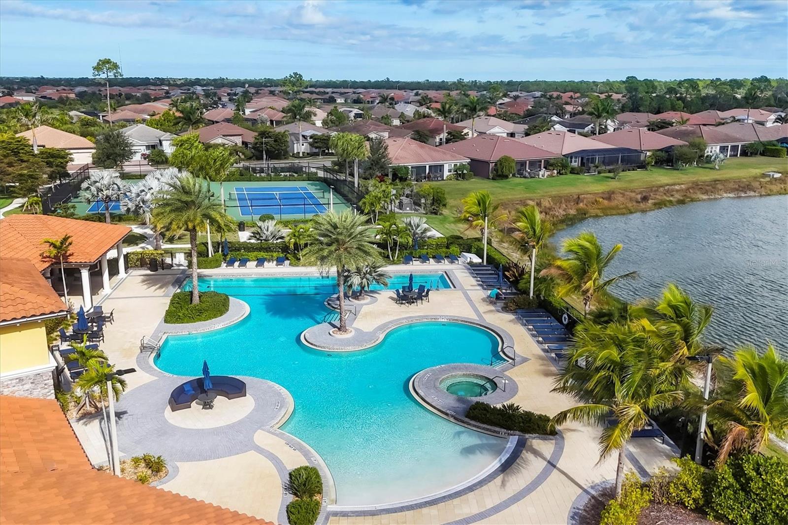 Image 62 of 95 For 11516 Renaissance Boulevard