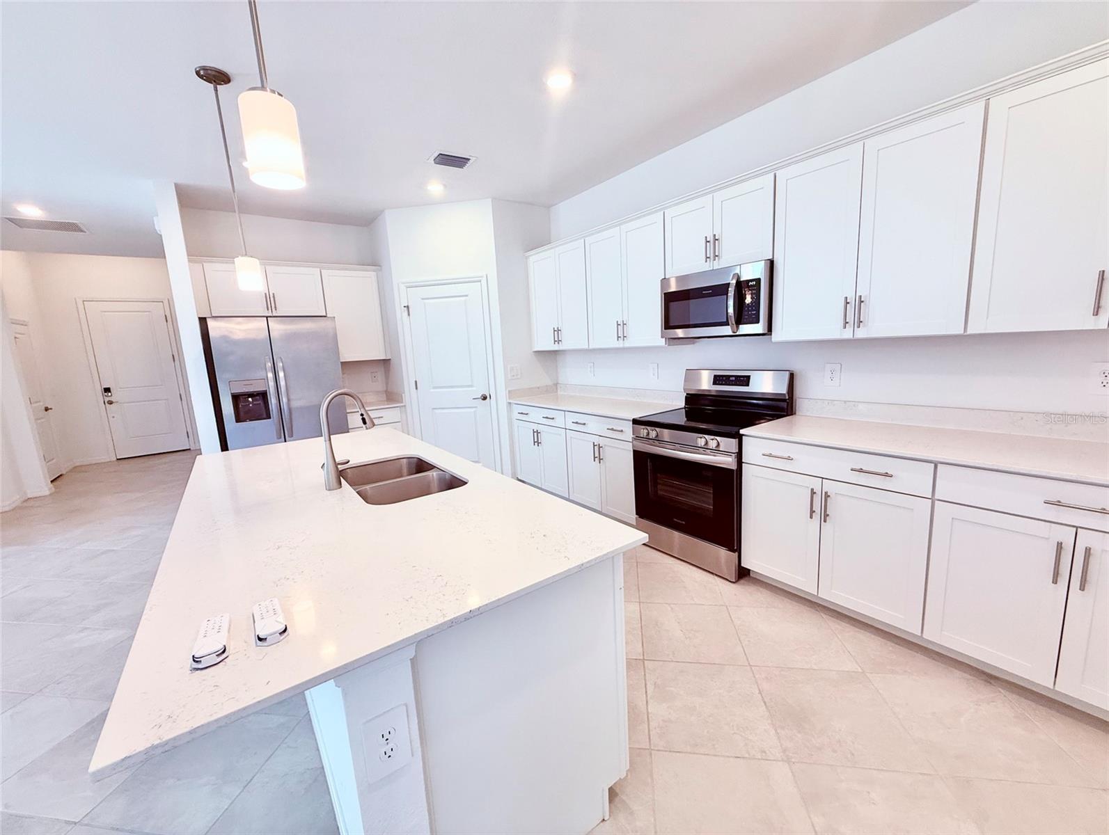 Image 12 of 36 For 10995 Pinot Drive