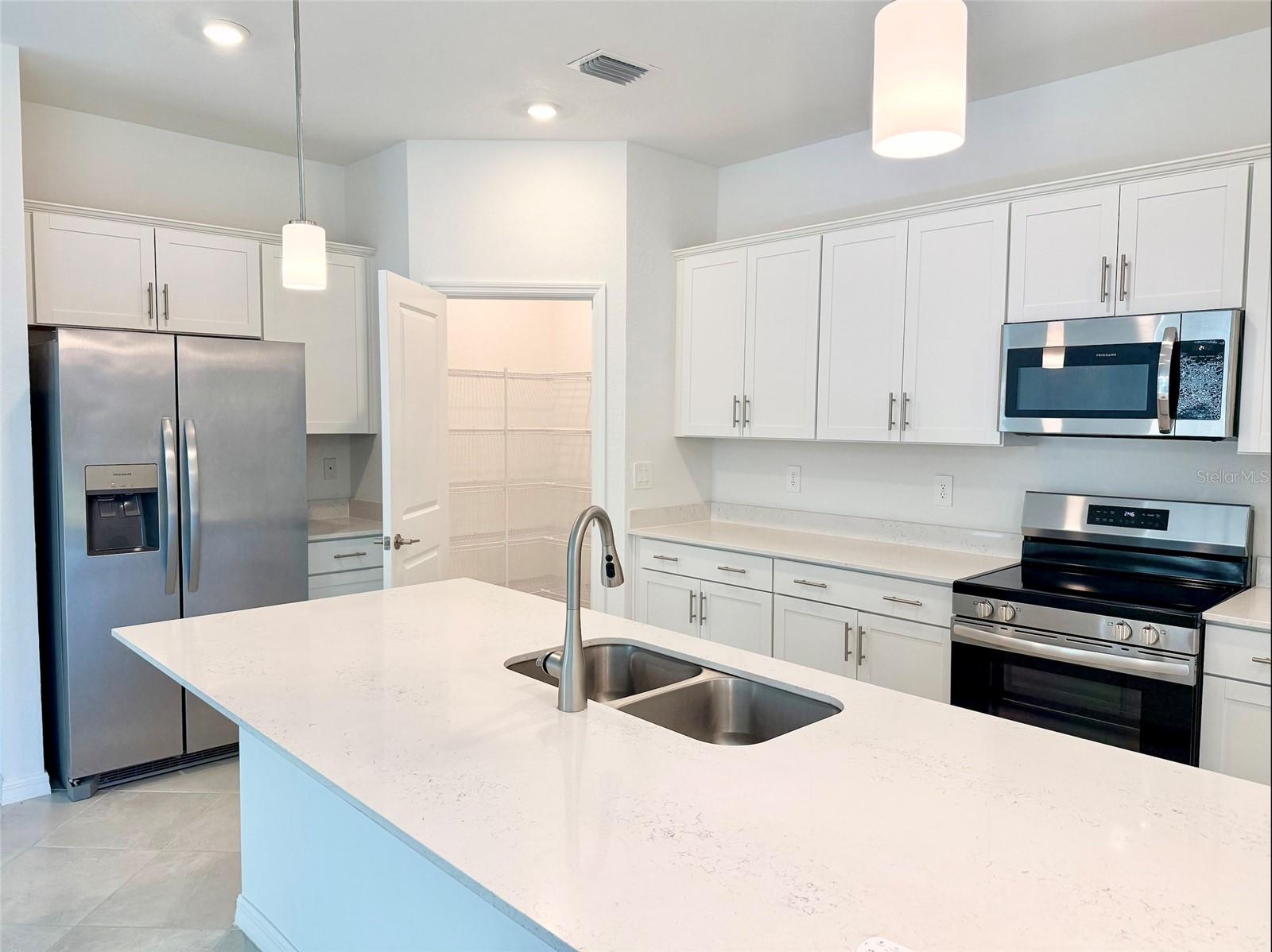 Image 9 of 36 For 10995 Pinot Drive