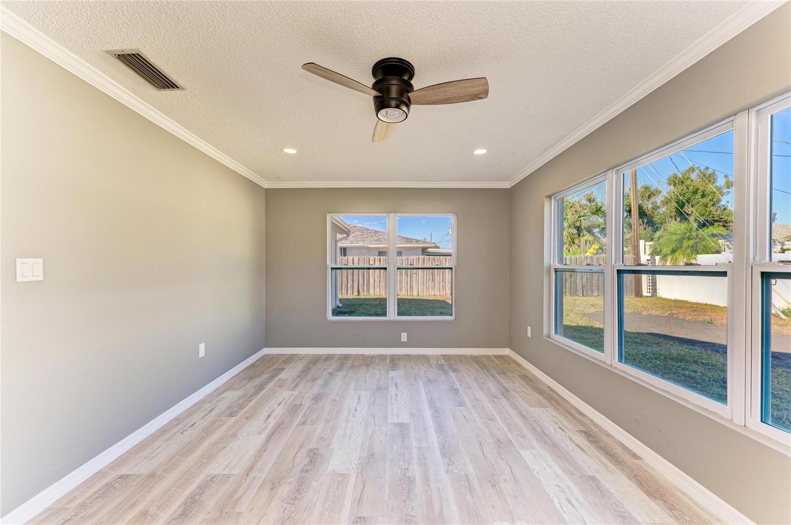 Image 18 of 71 For 1316 Ridgewood Avenue