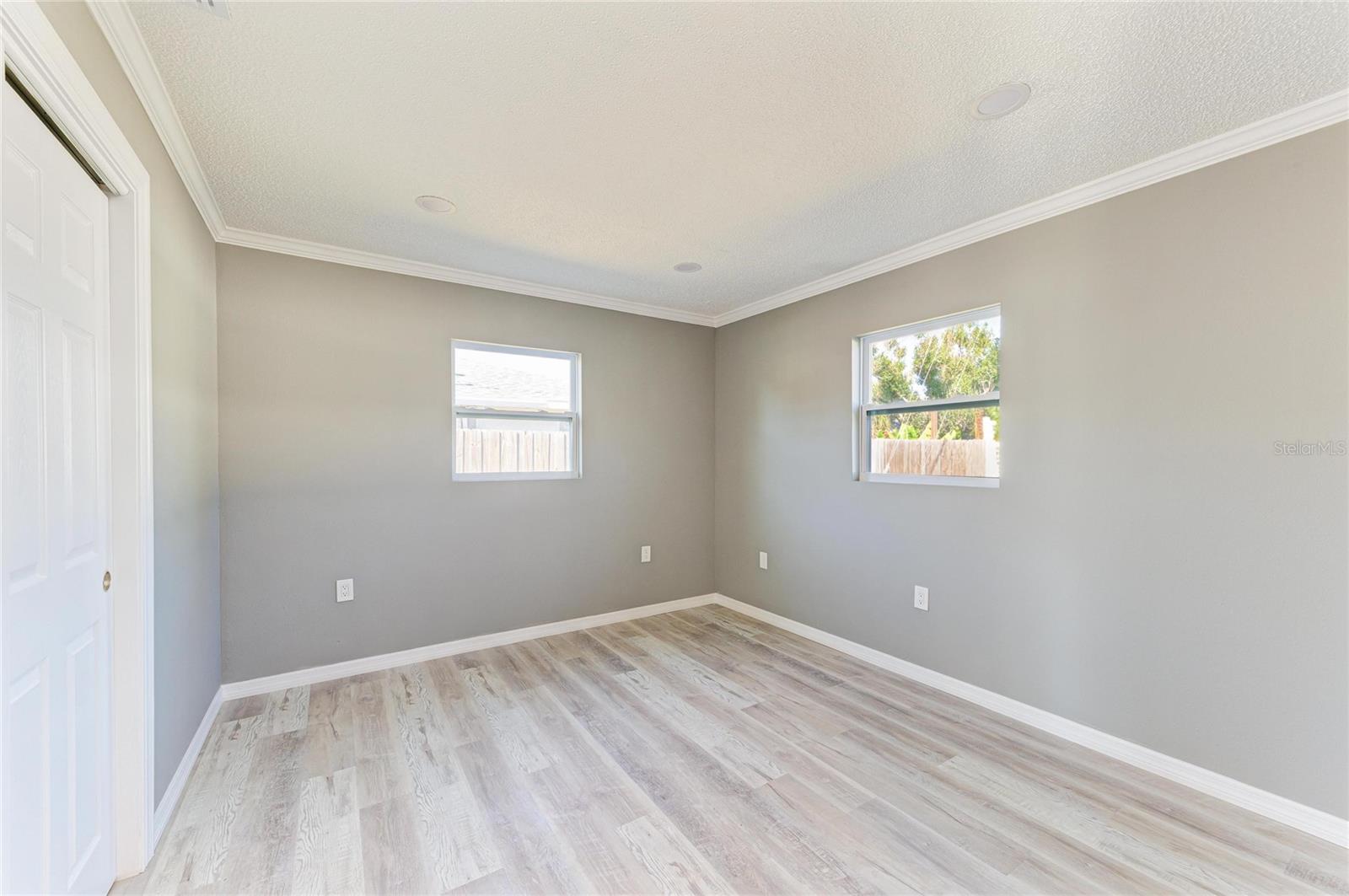 Image 25 of 71 For 1316 Ridgewood Avenue