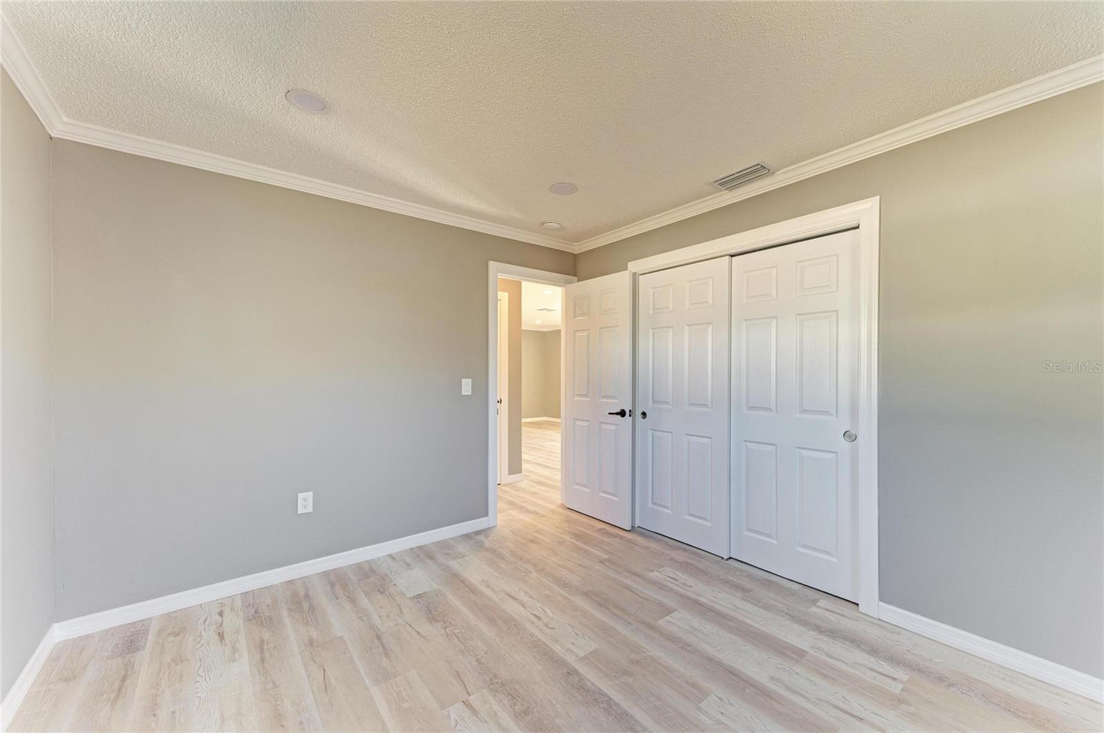 Image 26 of 71 For 1316 Ridgewood Avenue