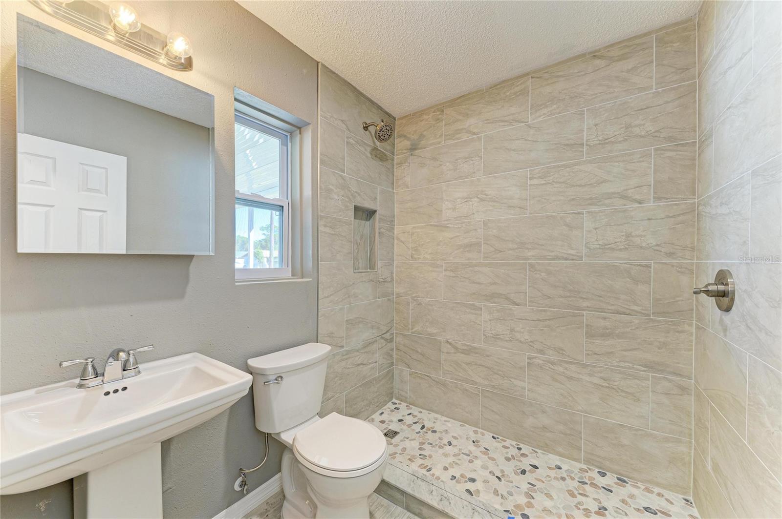 Image 27 of 71 For 1316 Ridgewood Avenue