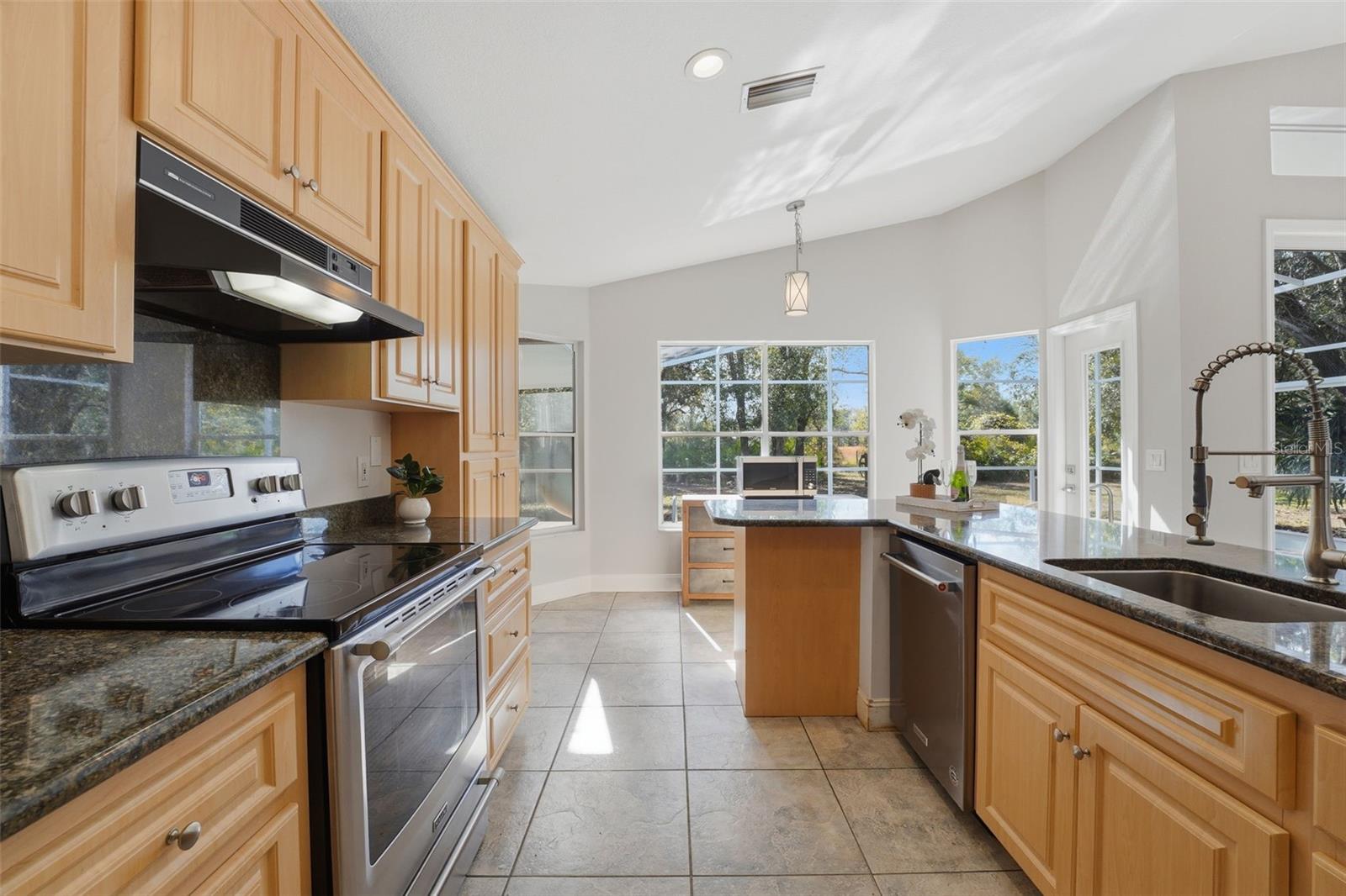 Image 10 of 52 For 7283 Environmental Lab Street