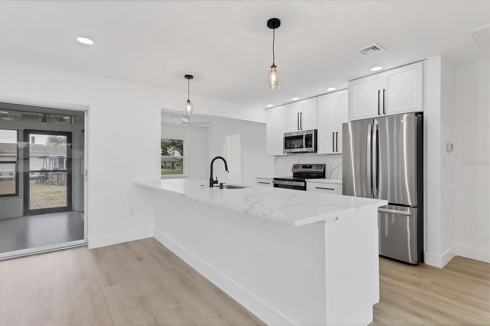 Image 11 of 32 For 218 Alsace Avenue