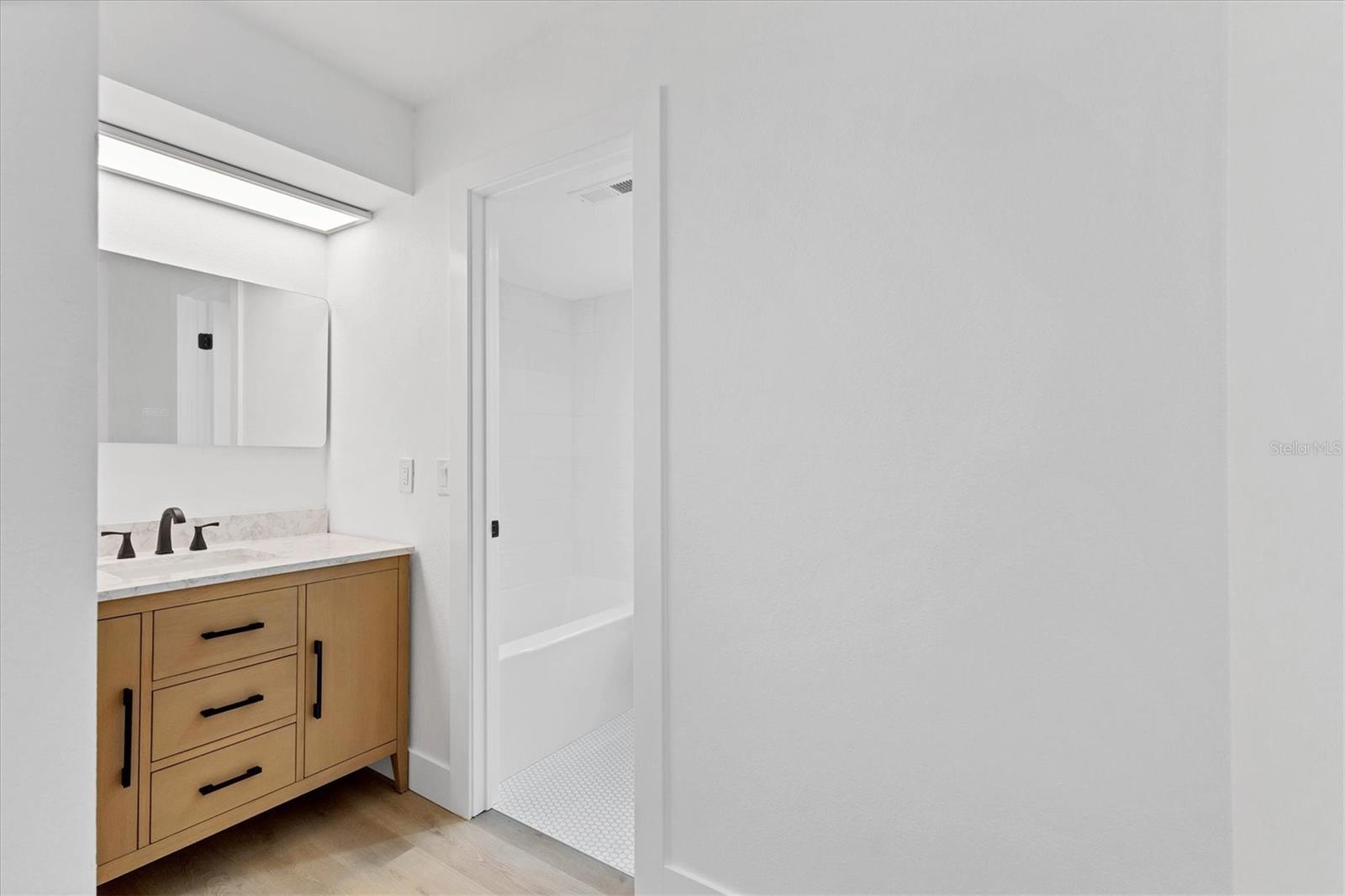 Image 22 of 32 For 218 Alsace Avenue