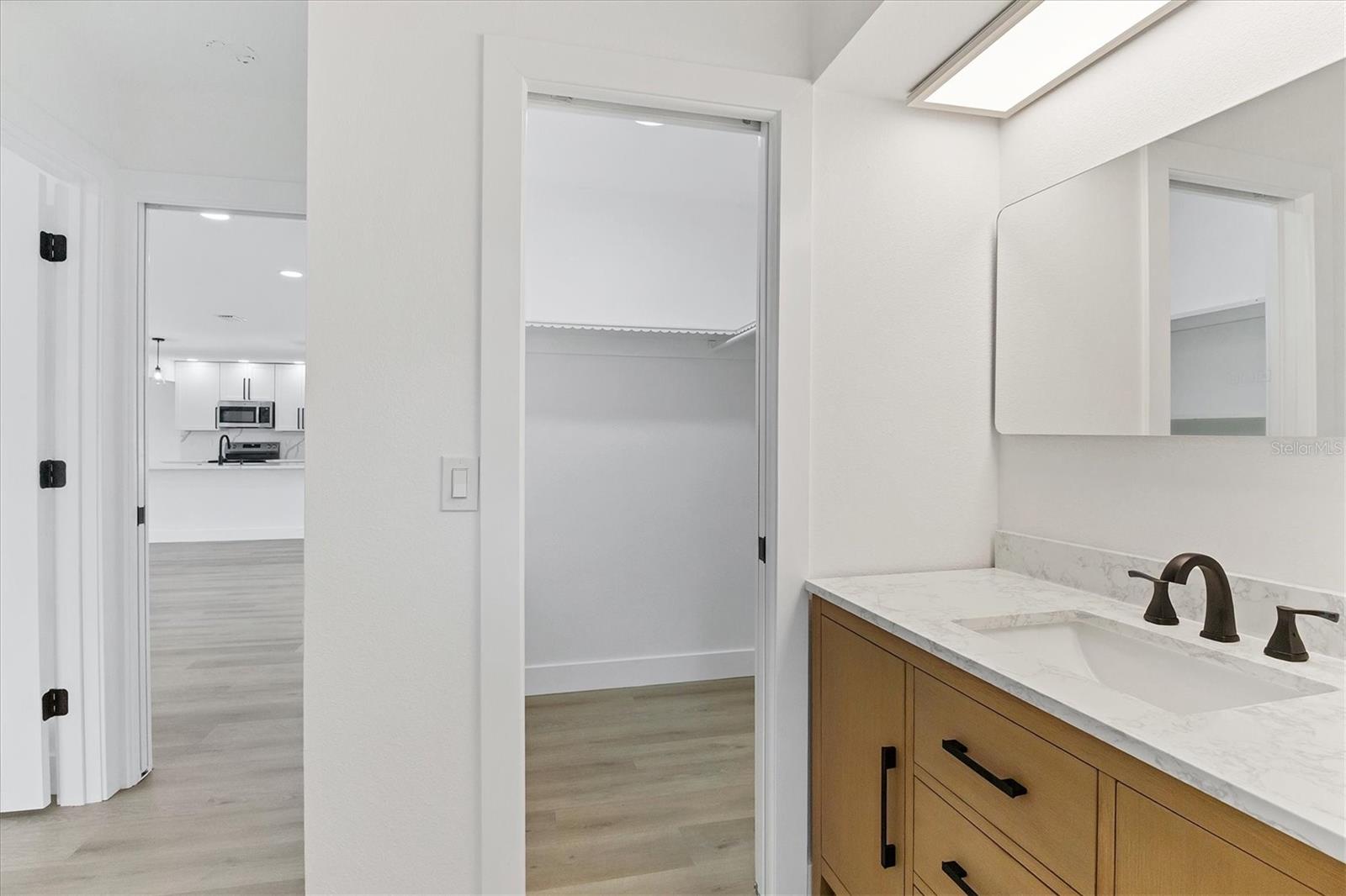 Image 23 of 32 For 218 Alsace Avenue