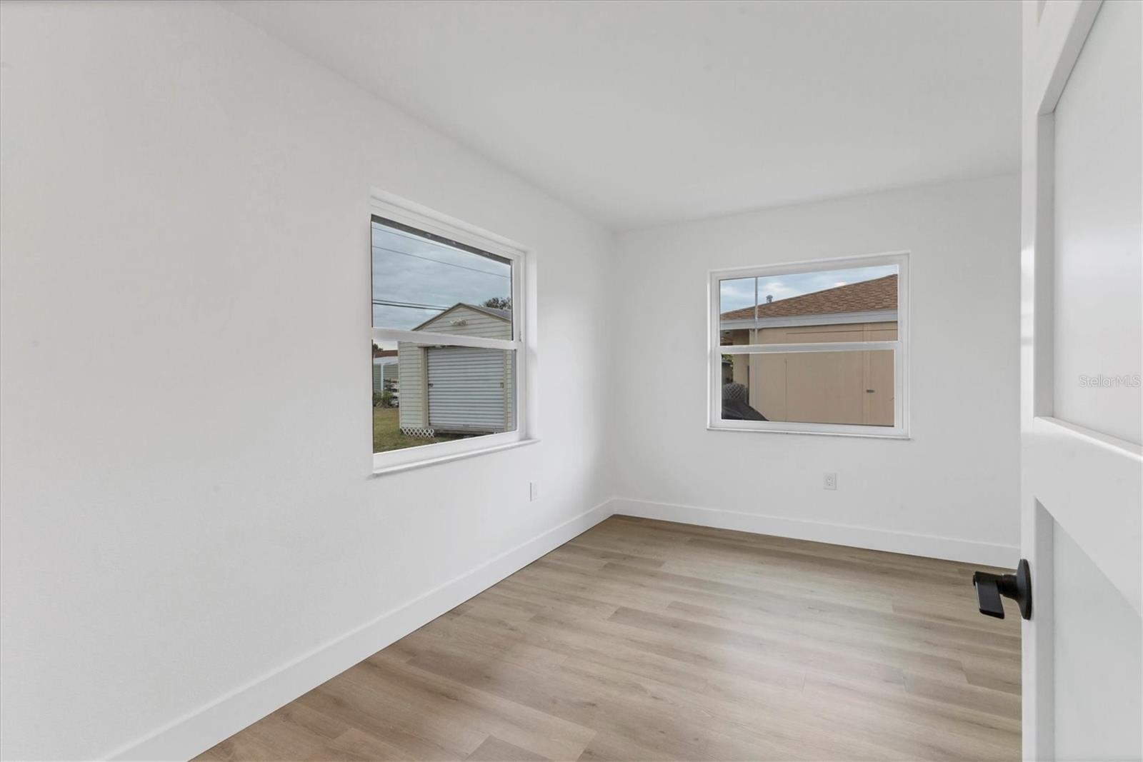 Image 25 of 32 For 218 Alsace Avenue