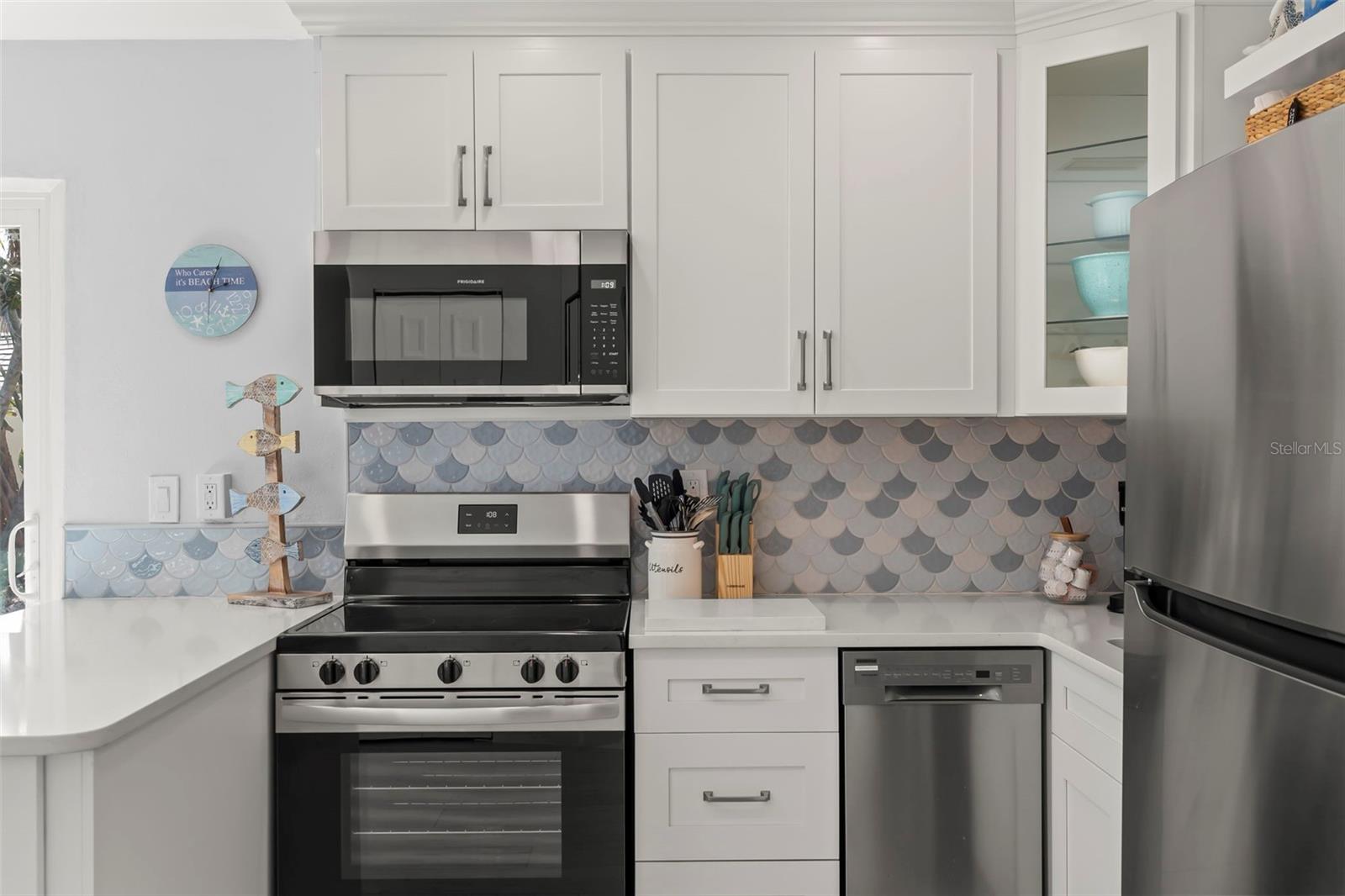 Image 15 of 52 For 1360 Holiday Drive A & B