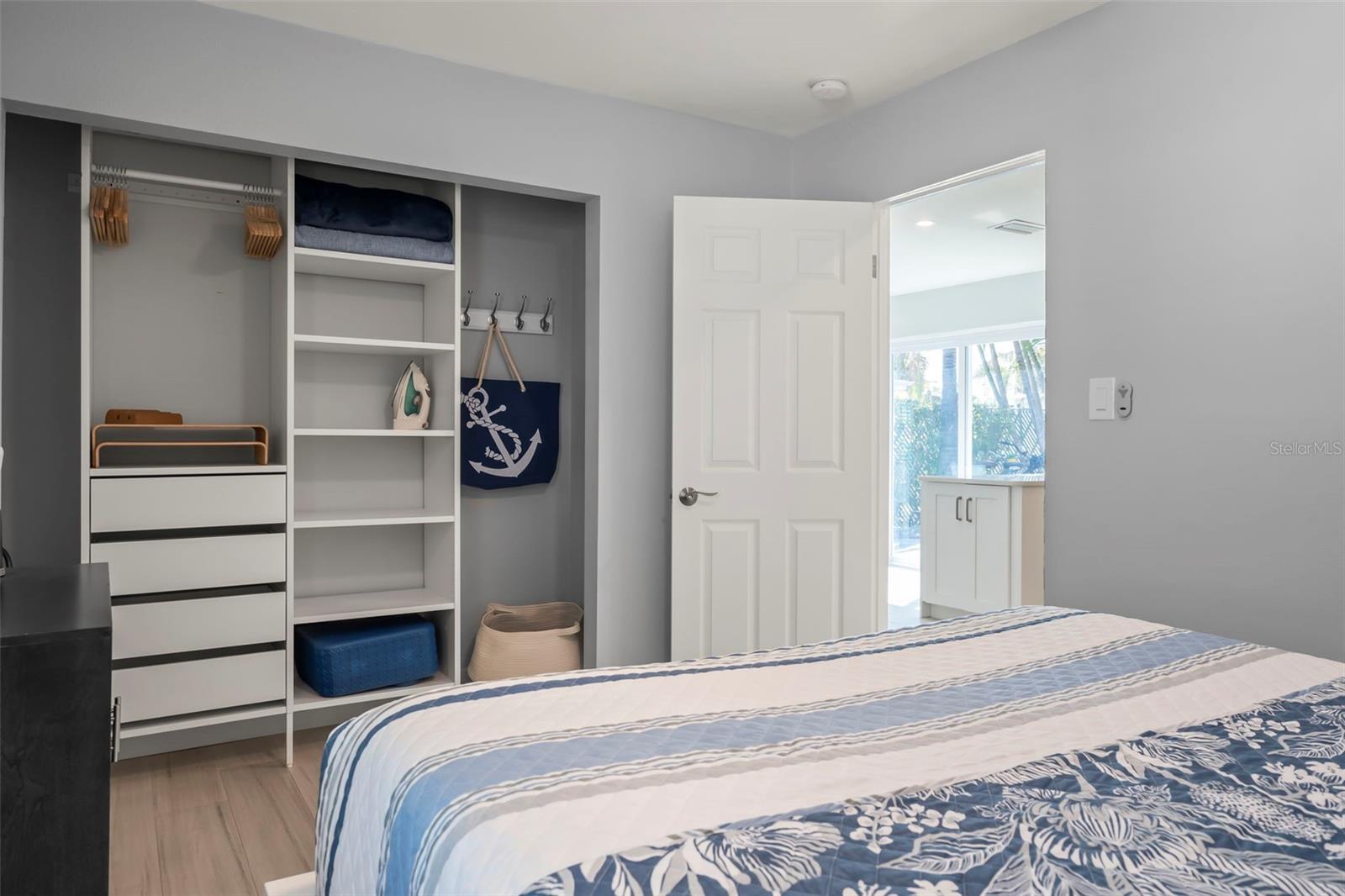 Image 21 of 52 For 1360 Holiday Drive A & B