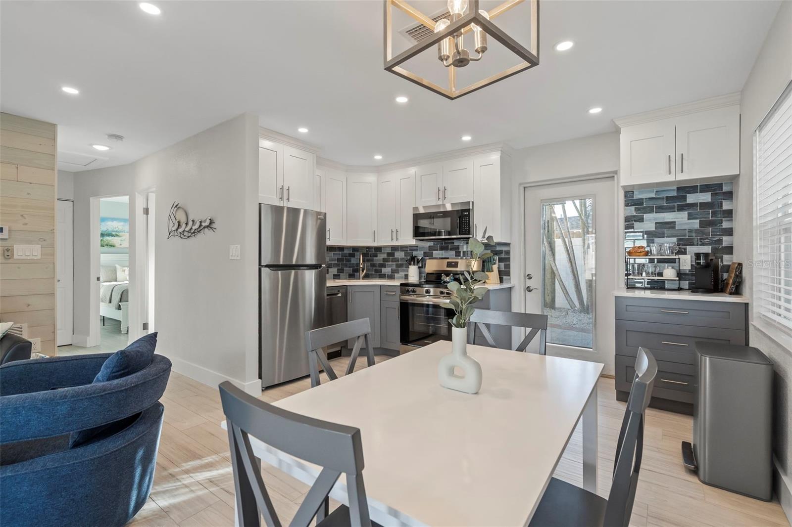 Image 37 of 52 For 1360 Holiday Drive A & B