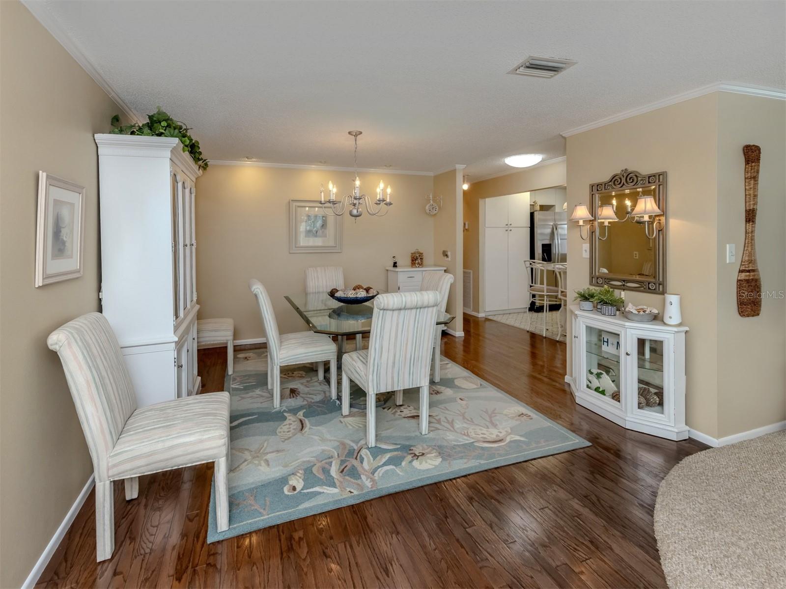 Image 19 of 78 For 1002 Jolanda Circle