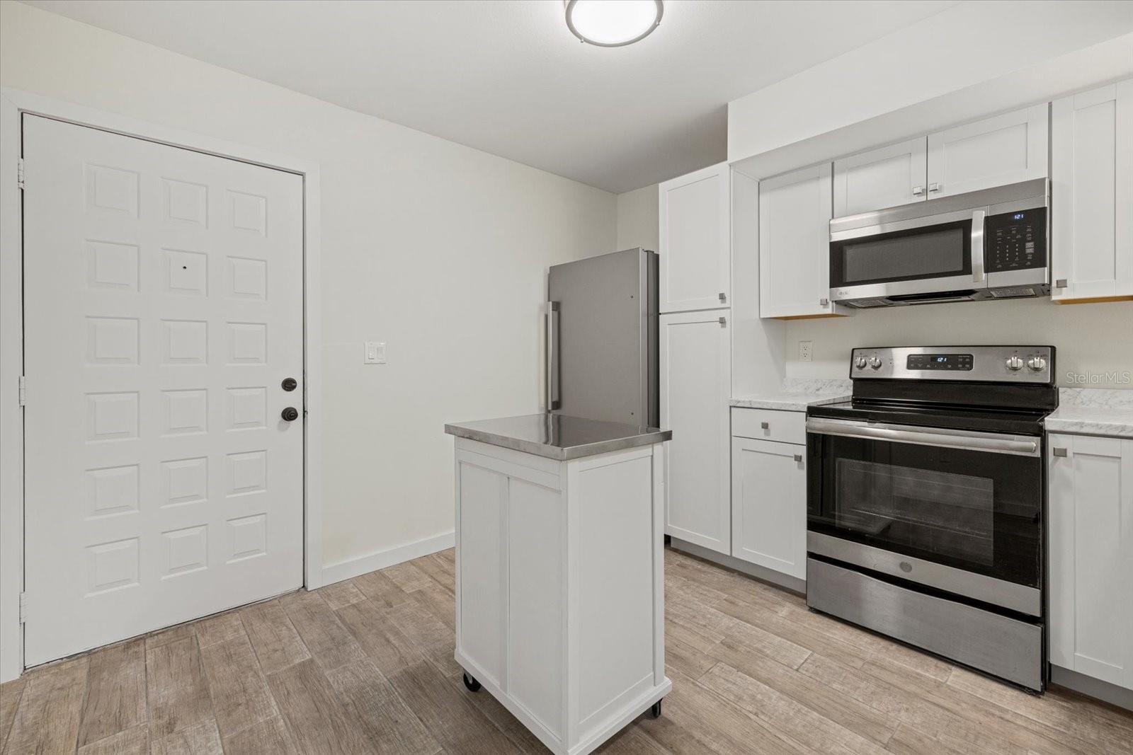 Image 10 of 28 For 1258 Barbara Drive 105