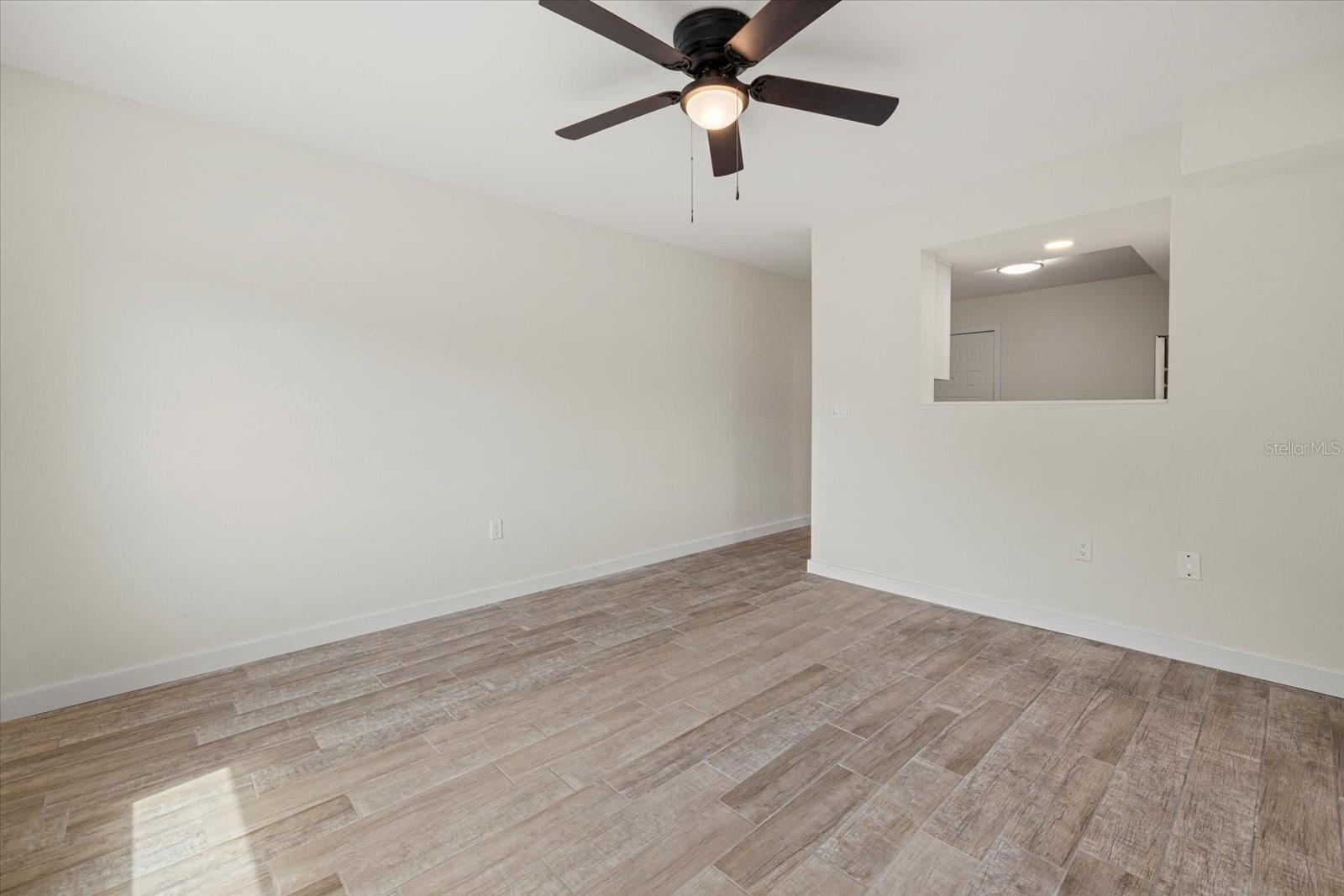 Image 12 of 28 For 1258 Barbara Drive 105