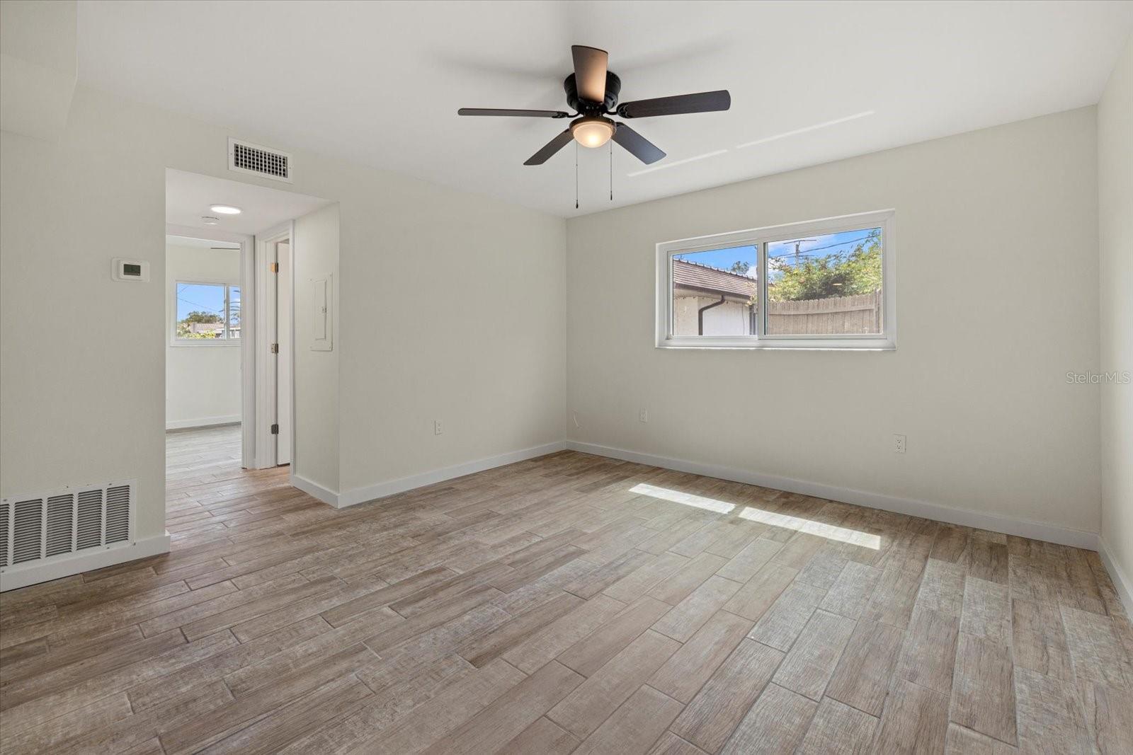 Image 15 of 28 For 1258 Barbara Drive 105