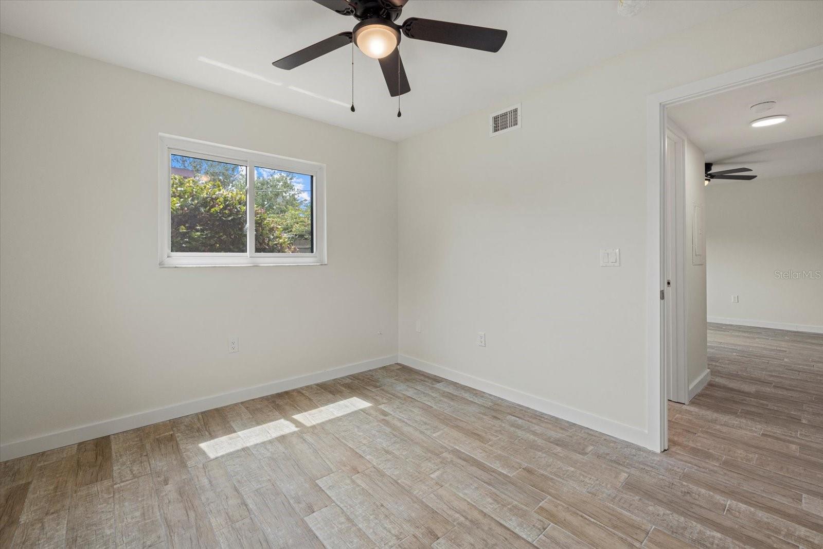 Image 18 of 28 For 1258 Barbara Drive 105