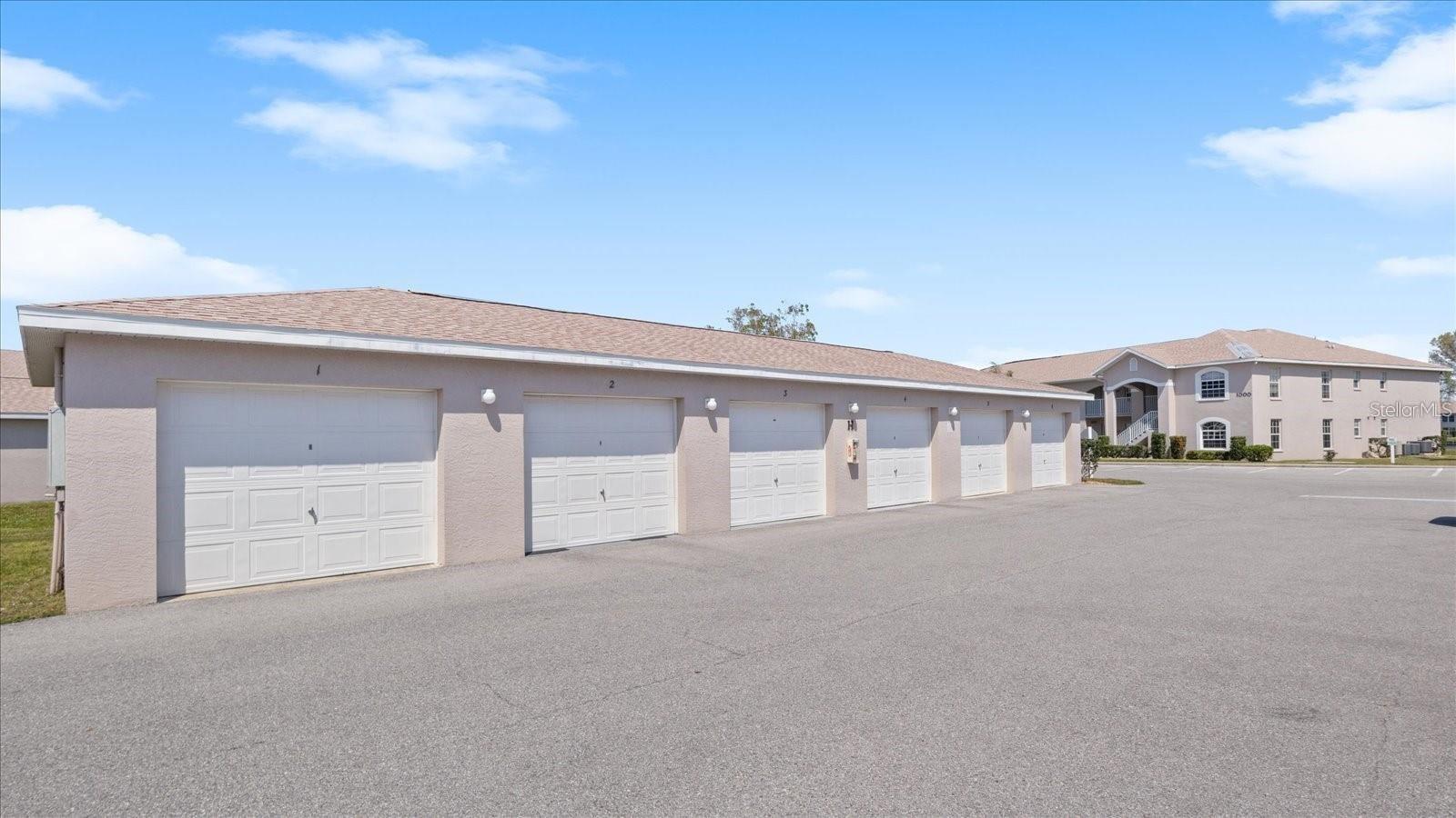 Image 23 of 28 For 11644 Egret Circle 201