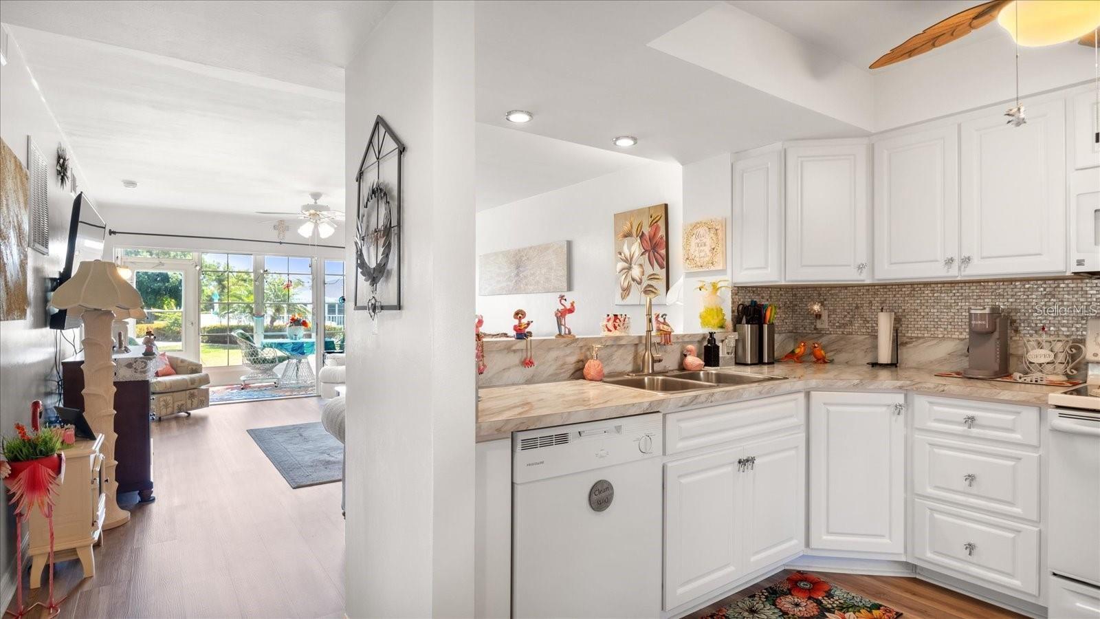 Image 4 of 28 For 11644 Egret Circle 201