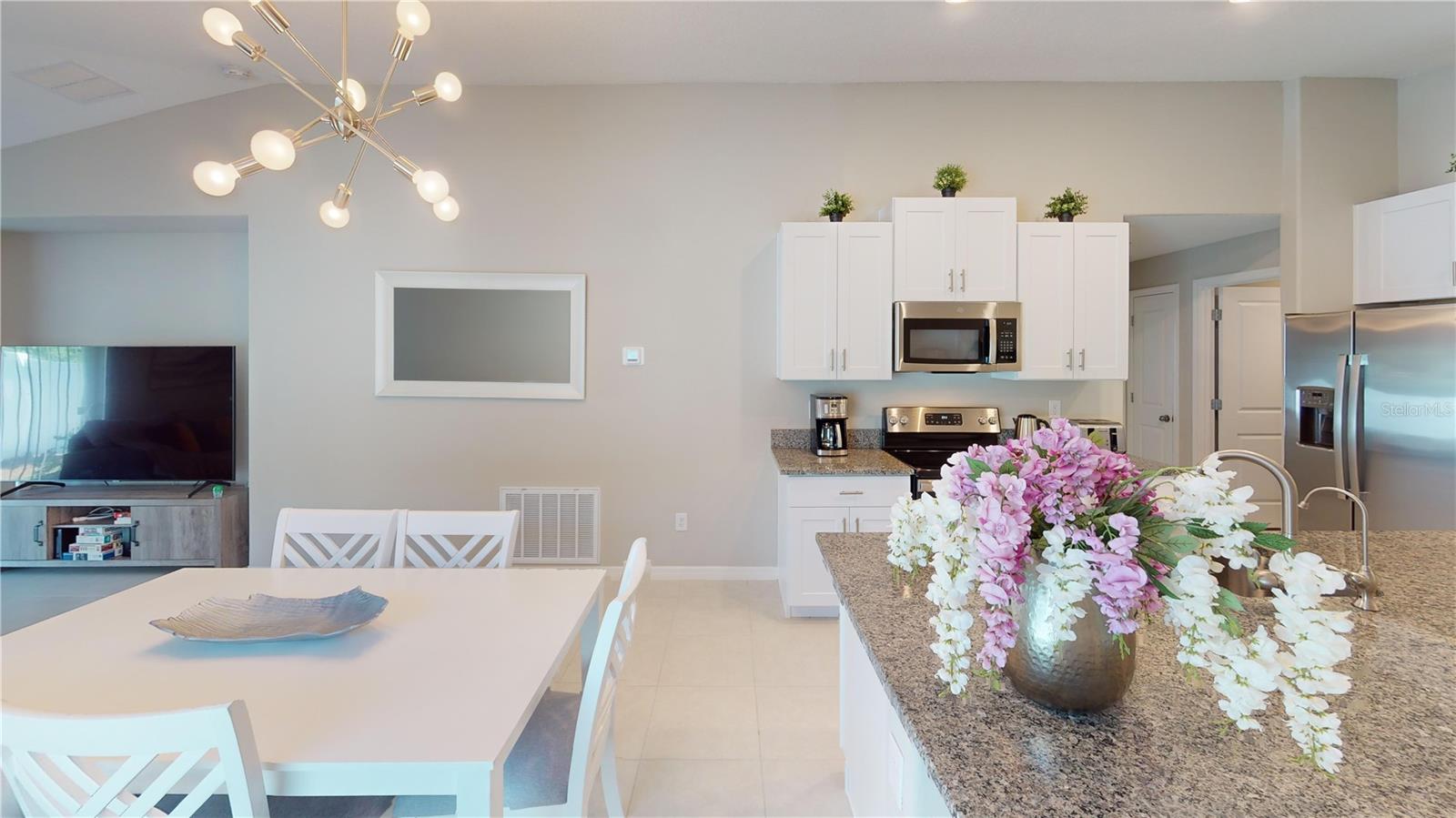 Image 6 of 20 For 421 Royal Empress Drive