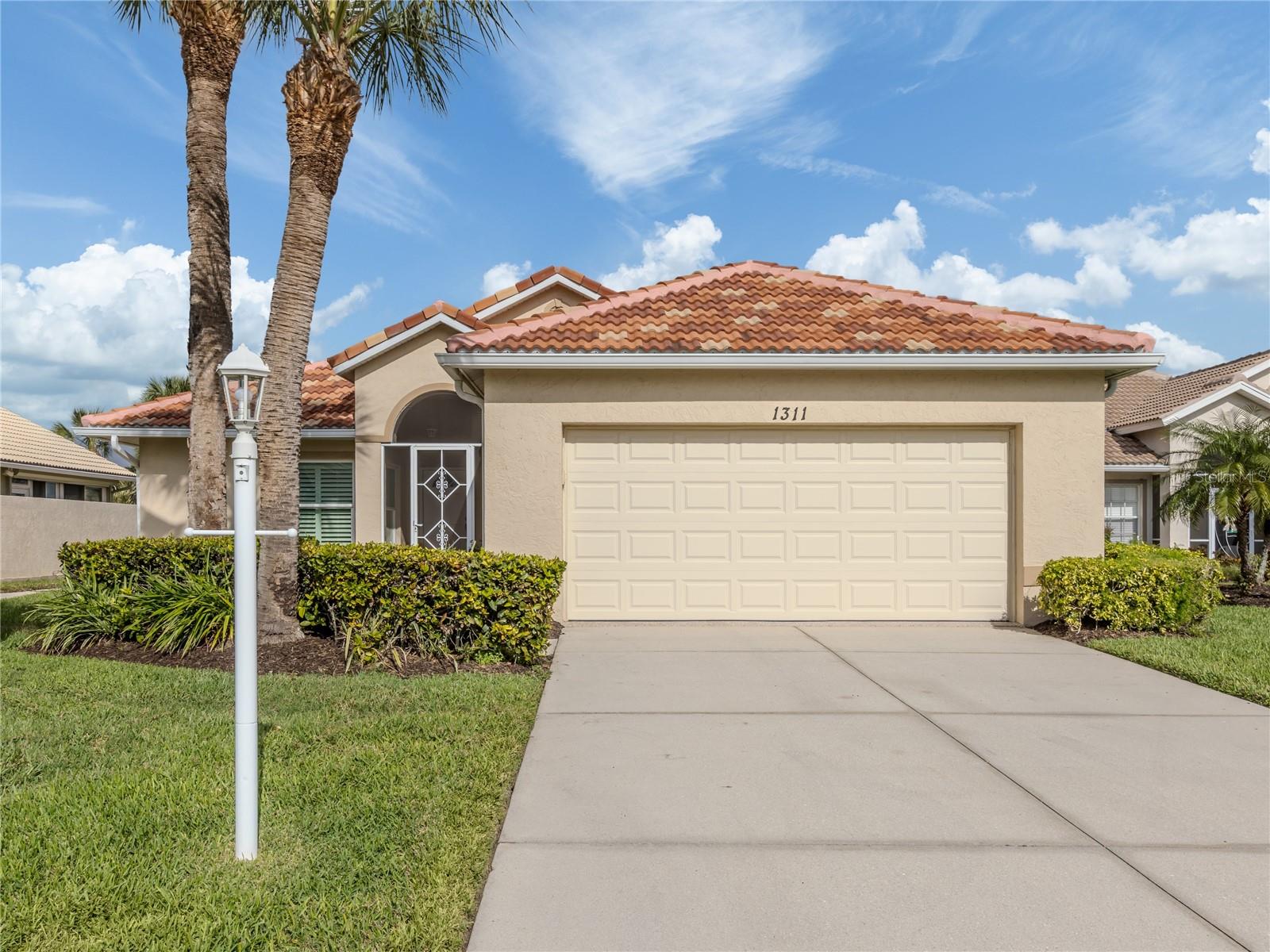 Details for 1311 Berkshire Court, VENICE, FL 34292