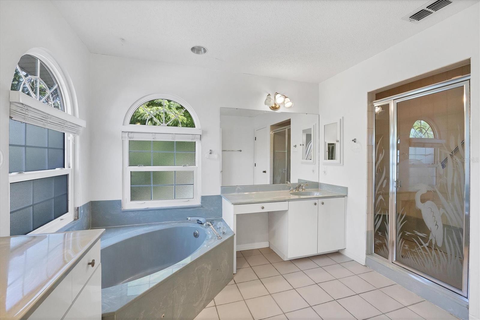 Image 26 of 85 For 500 Venezia Parkway