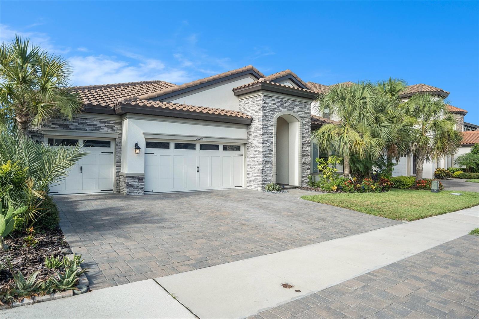 Listing photo id 37 for 21698 Amelia Rose Way