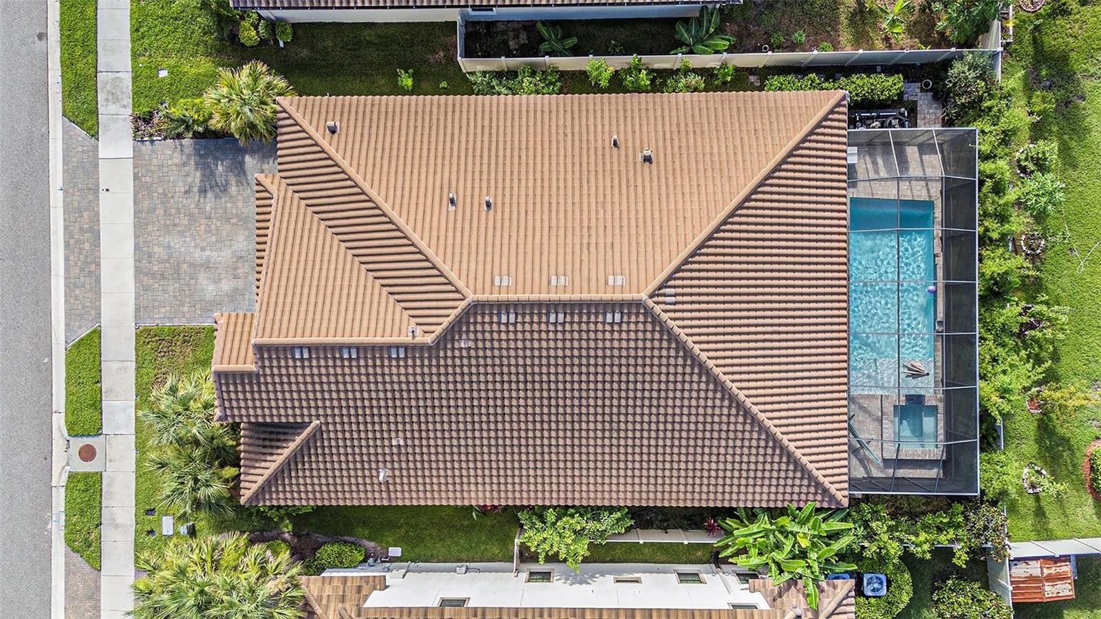 Listing photo id 39 for 21698 Amelia Rose Way