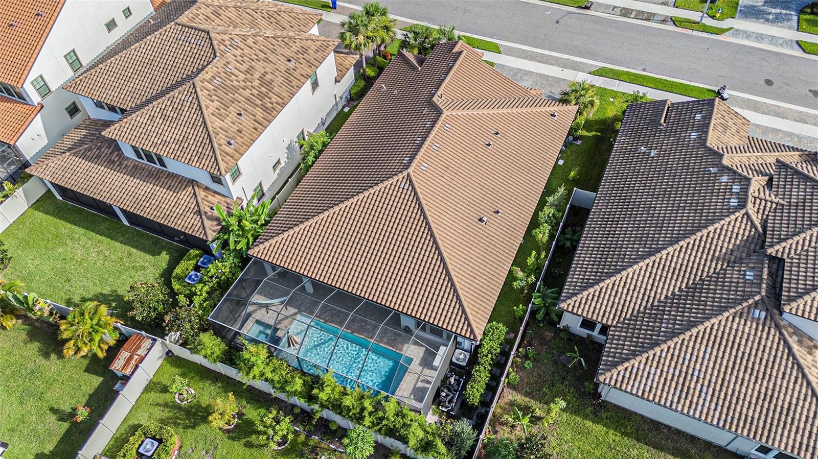 Listing photo id 41 for 21698 Amelia Rose Way