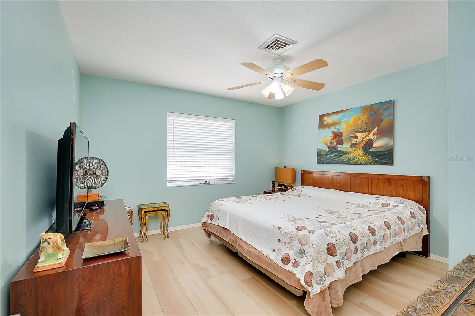 Image 25 of 45 For 2021 Allen Street