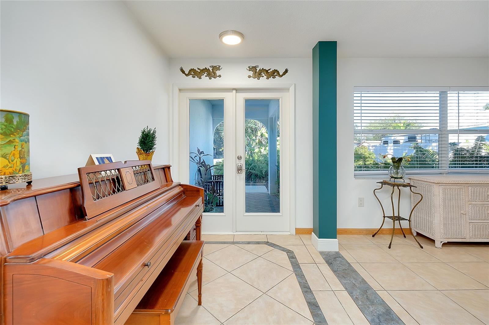 Image 5 of 45 For 2021 Allen Street