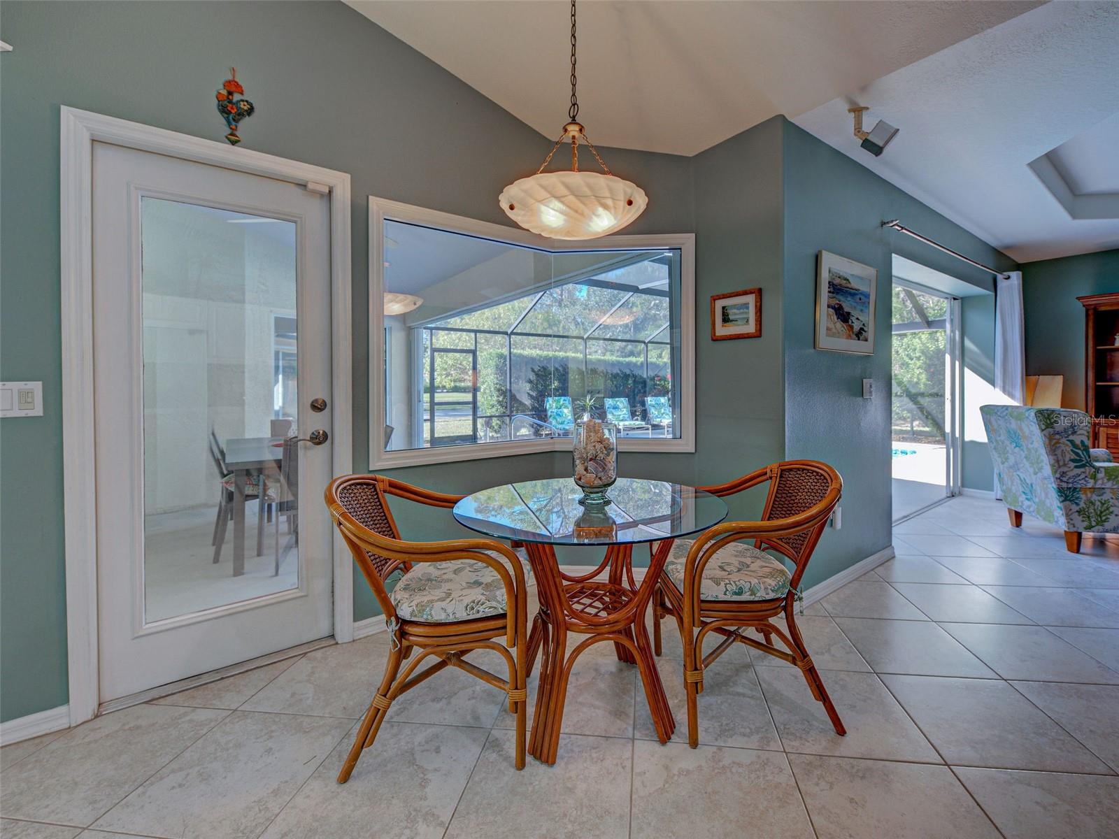 Image 10 of 44 For 181 King Palm Court