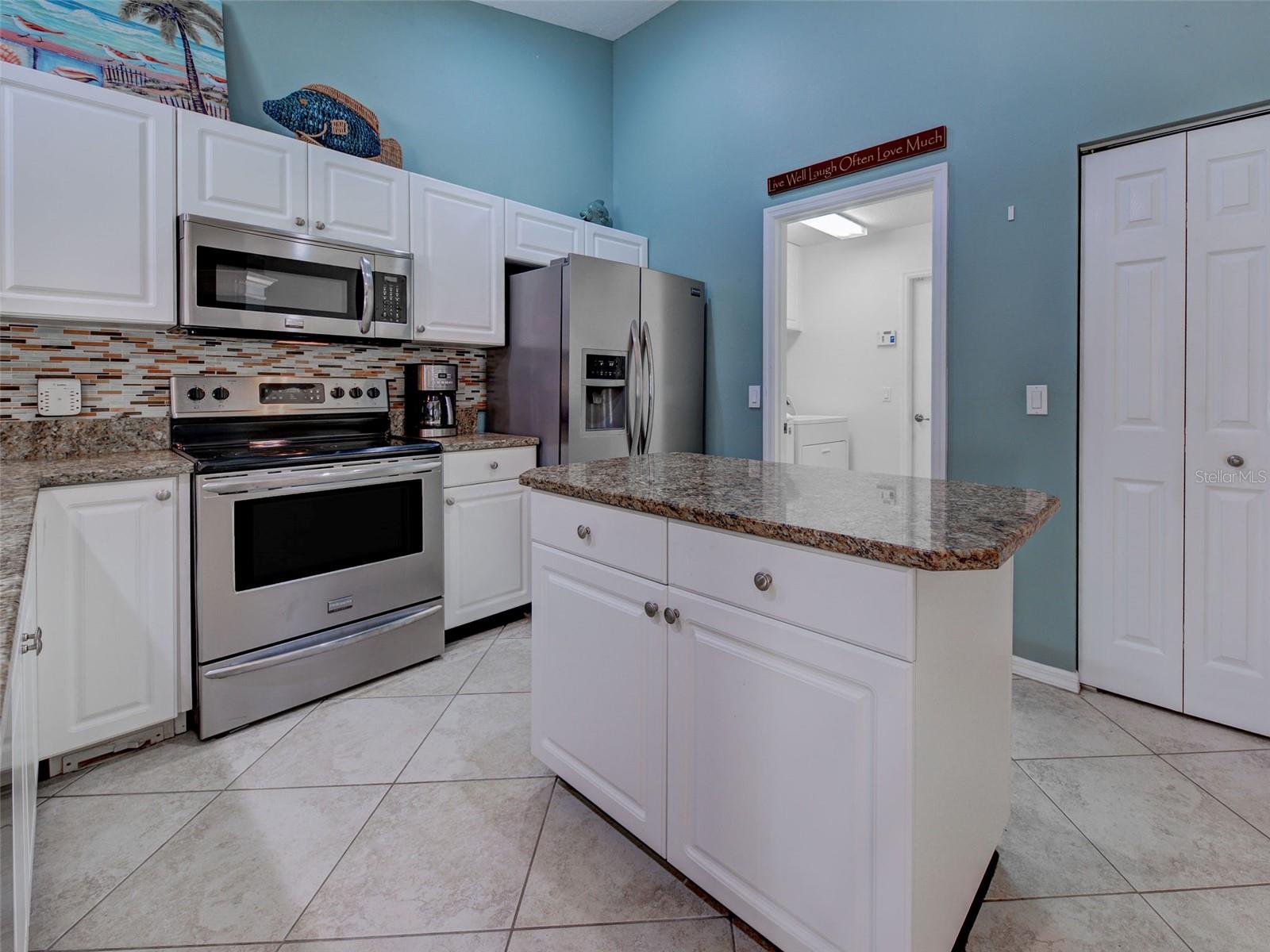 Image 13 of 44 For 181 King Palm Court