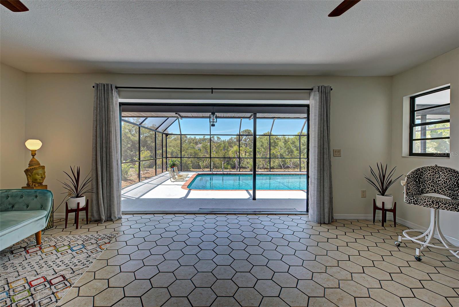 Image 24 of 89 For 1061 Owl Drive