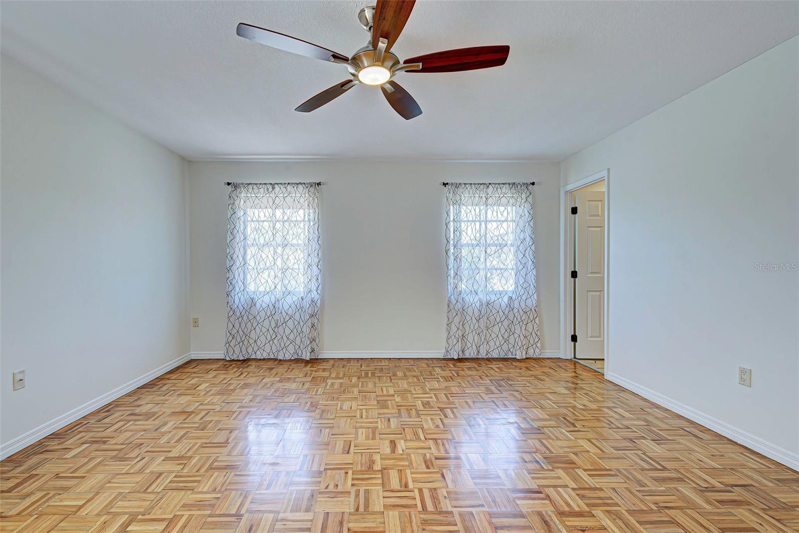 Image 50 of 89 For 1061 Owl Drive