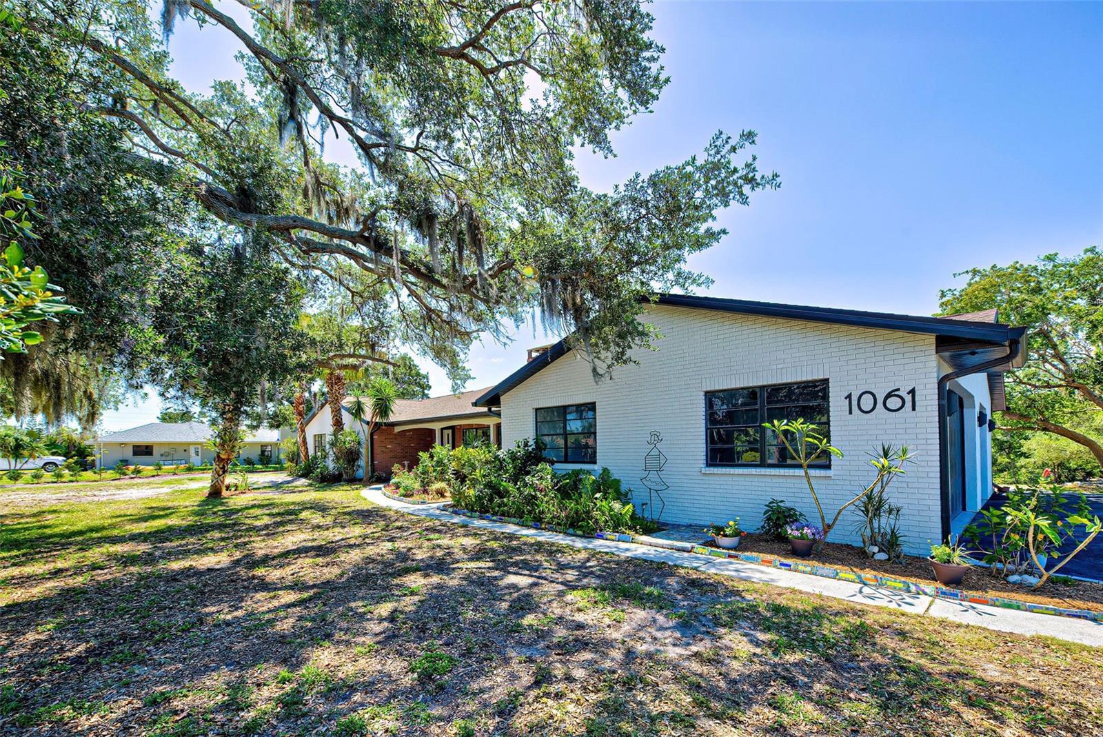 Image 86 of 89 For 1061 Owl Drive