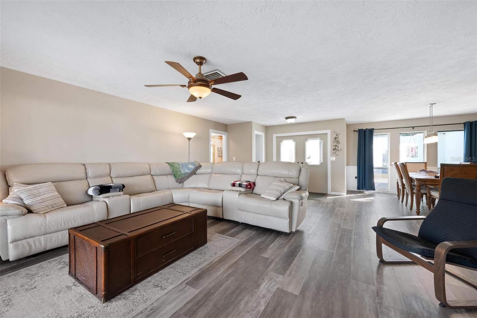 Image 11 of 62 For 1714 Coral Sands Court