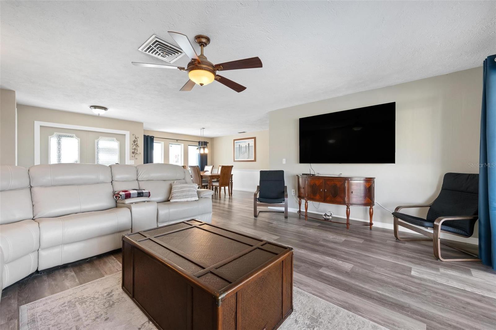 Image 12 of 62 For 1714 Coral Sands Court